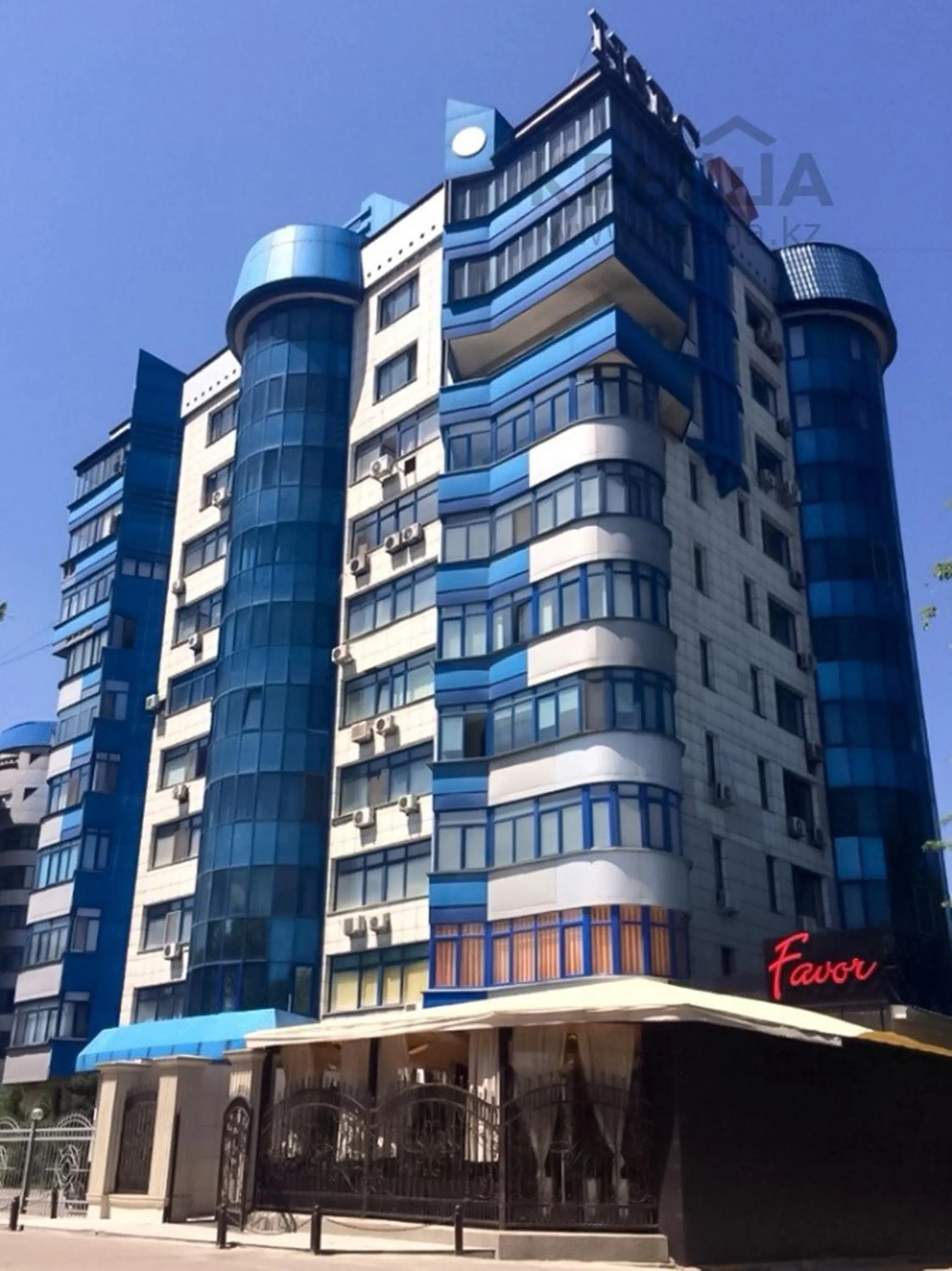 Facade/entrance in Apart Hotel 5