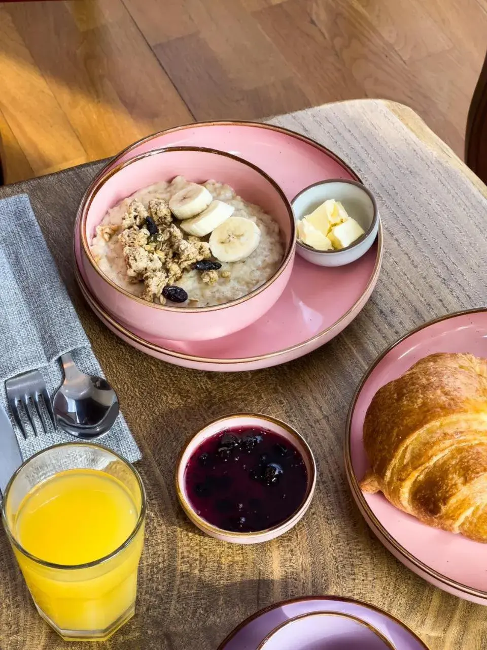 Breakfast in Apart Hotel 5 Breakfast in Apart Hotel 5