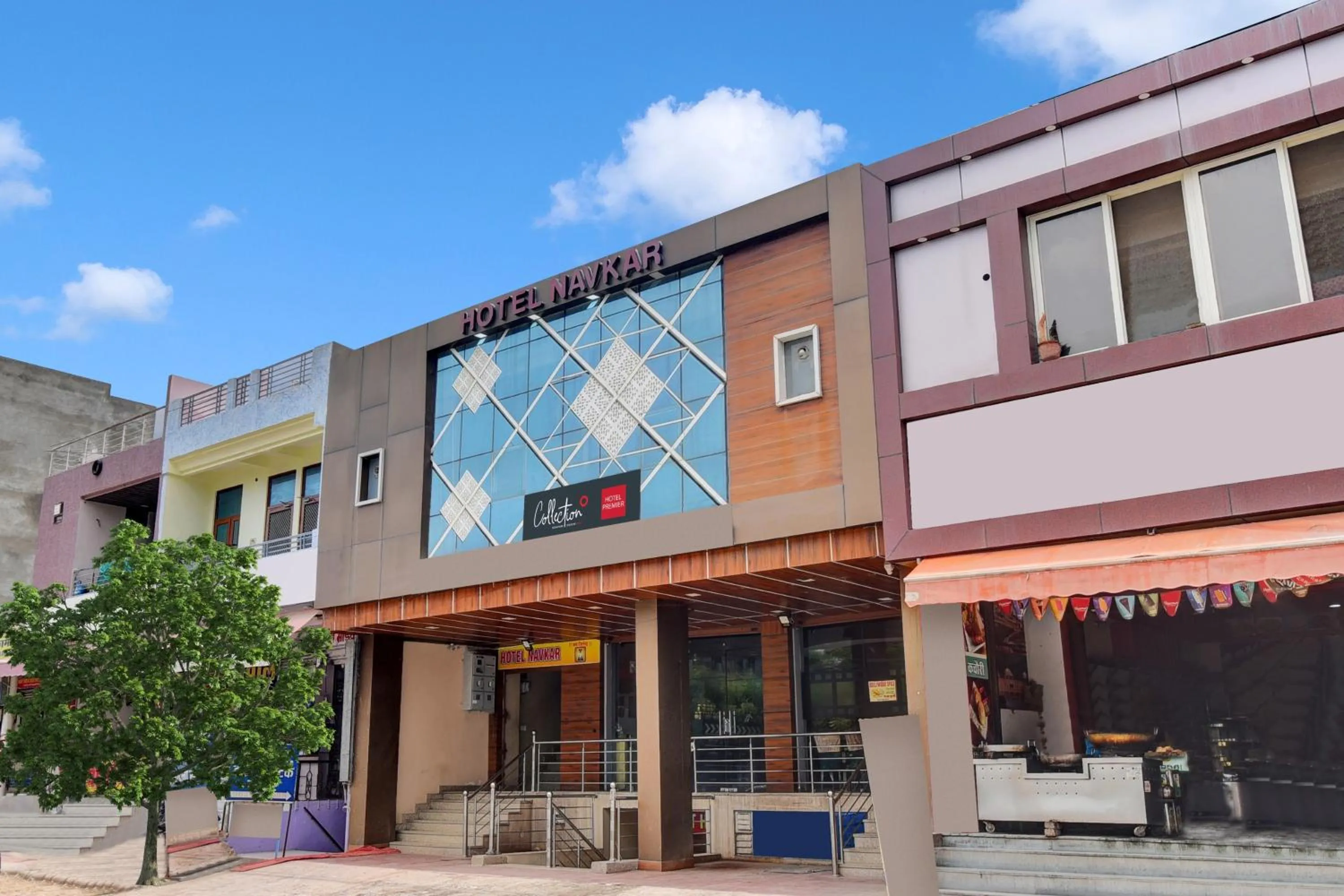 Facade/entrance in Super Collection O ABHAY