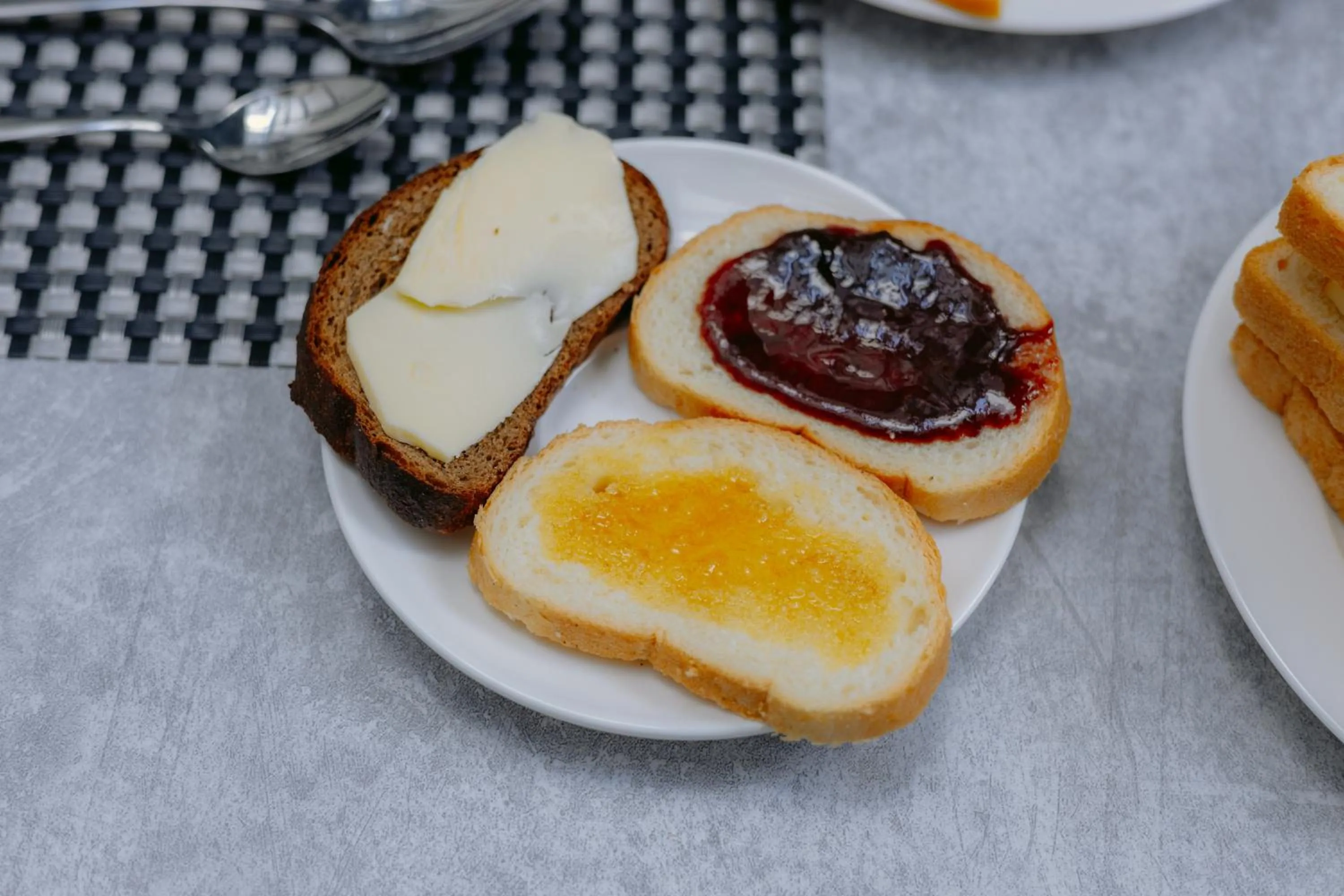 Food and drinks in SADI Hotel