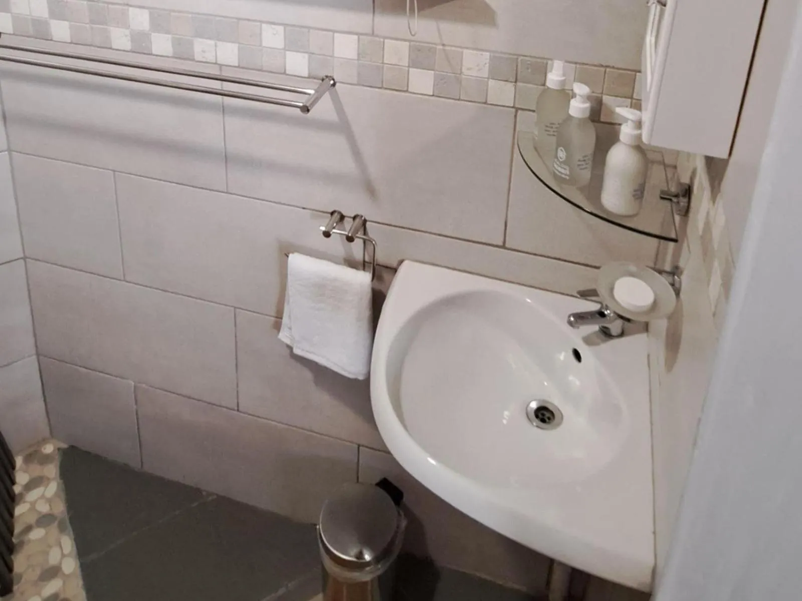 Bathroom in Grace Walk Guest House