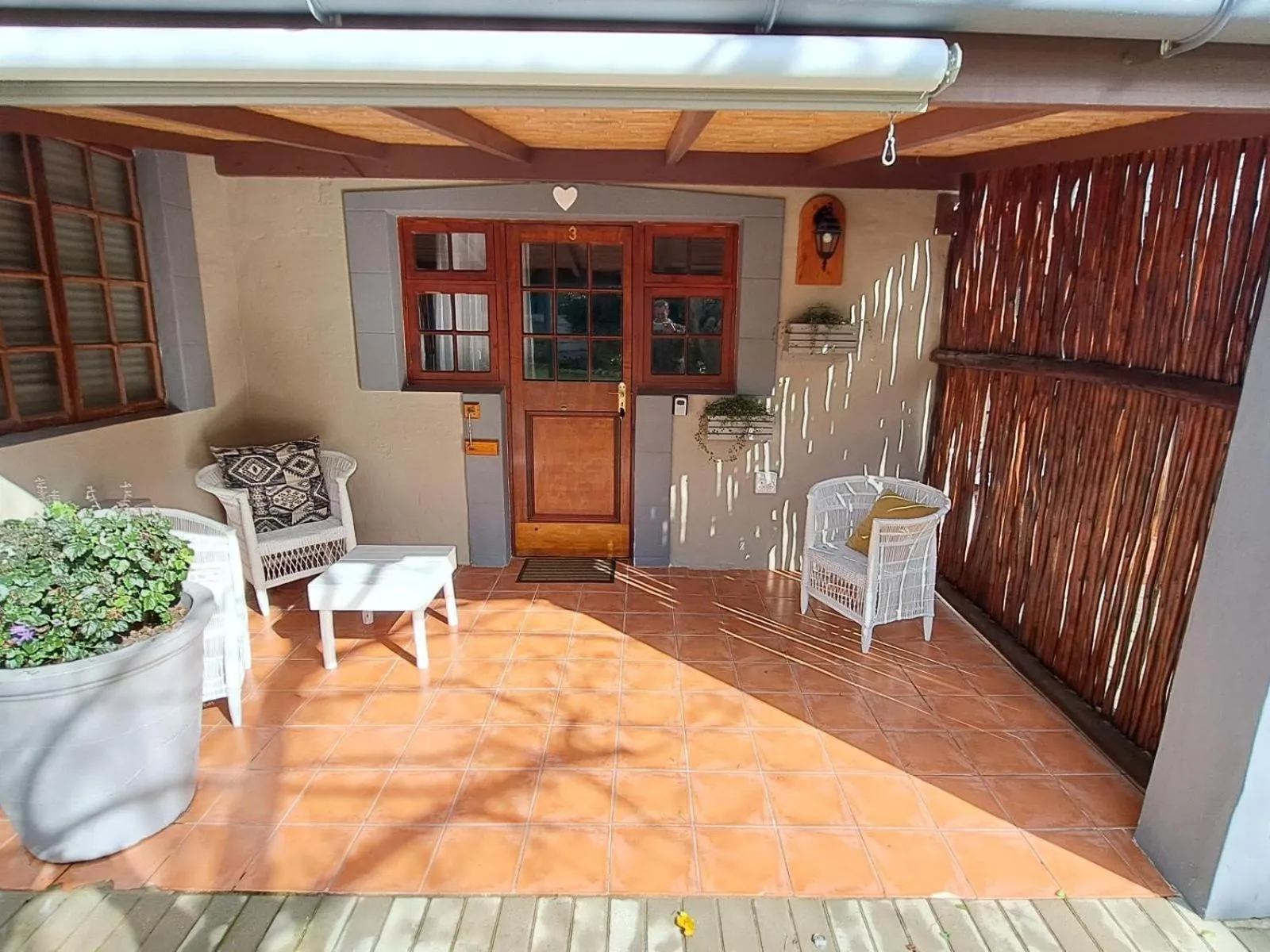 Balcony/Terrace in Grace Walk Guest House