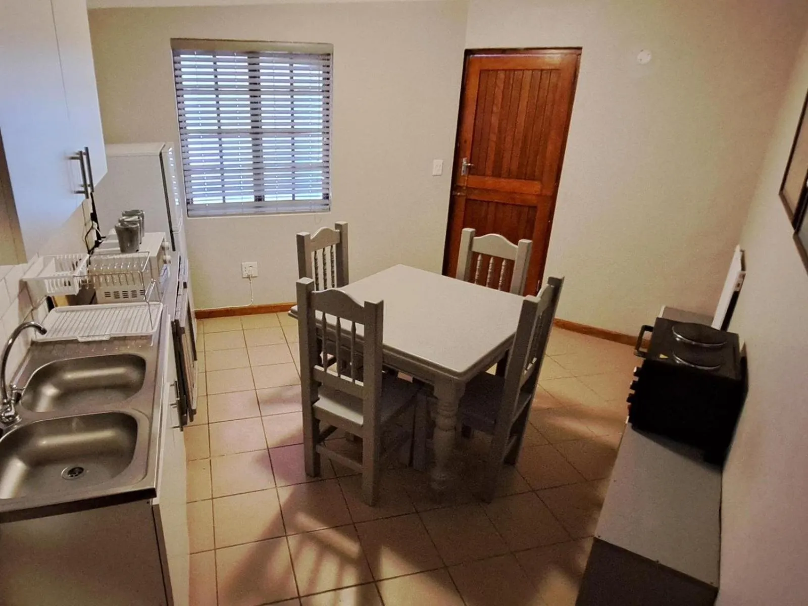 Dining area in Grace Walk Guest House