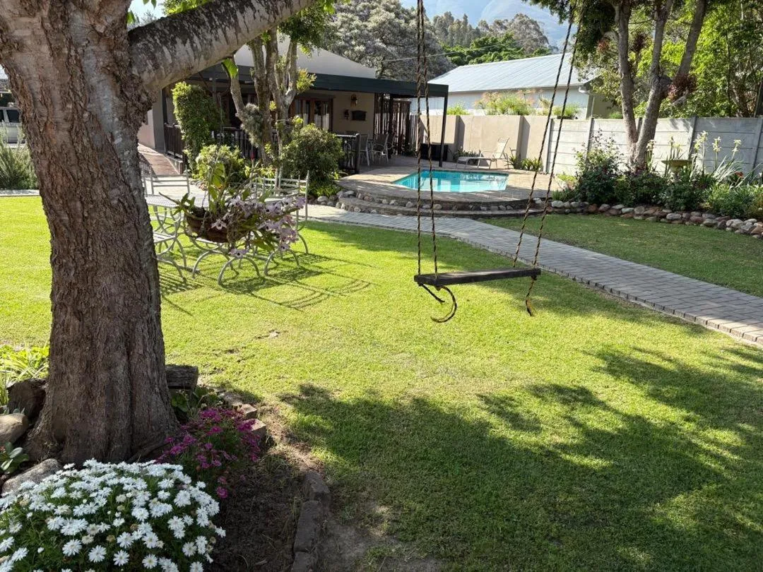 Garden in Grace Walk Guest House