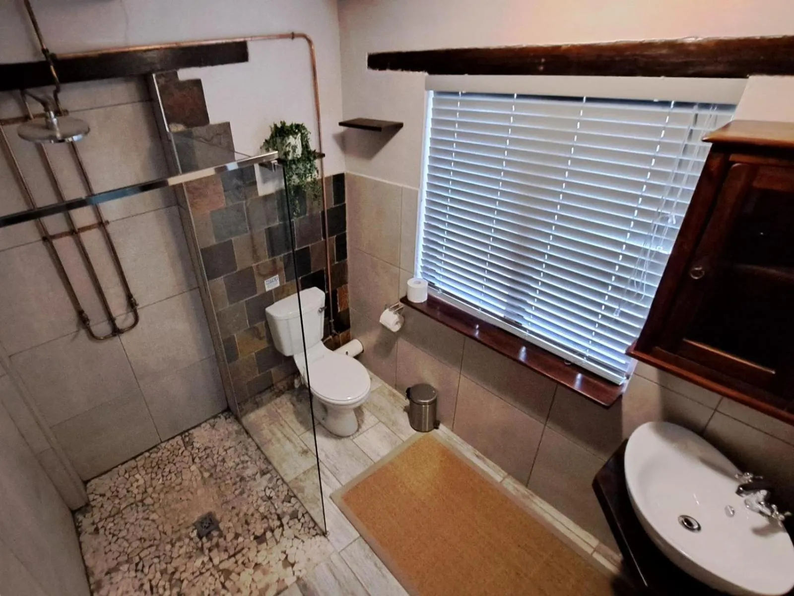 Bathroom in Grace Walk Guest House