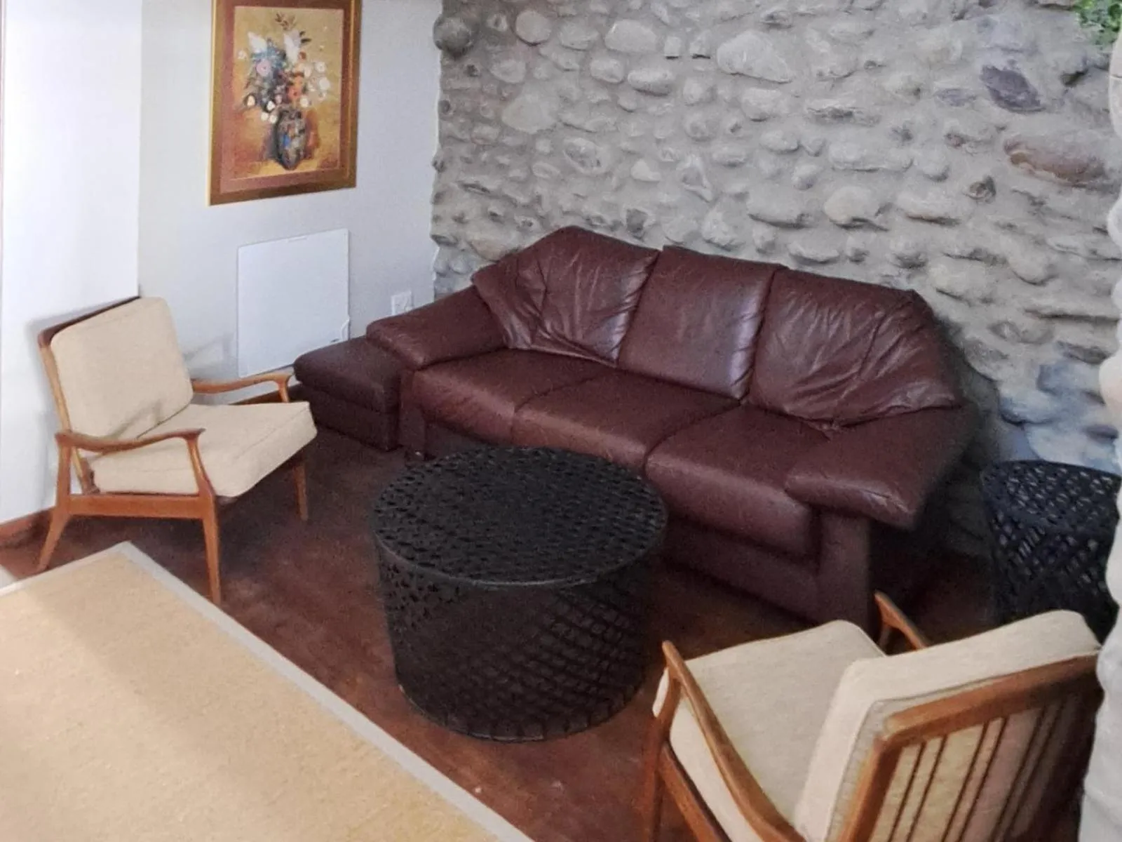 Communal lounge/ TV room in Grace Walk Guest House