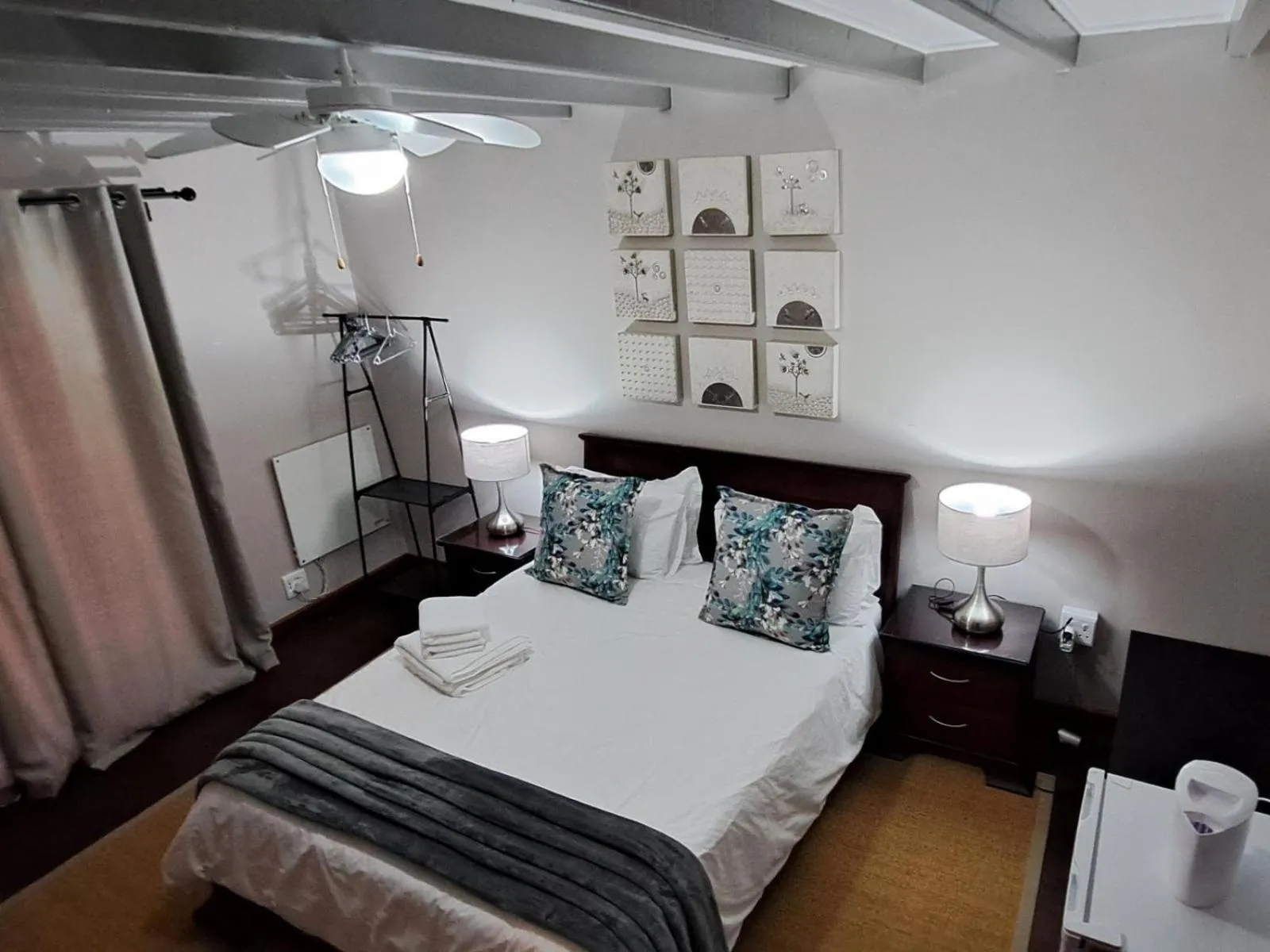 Bed in Grace Walk Guest House