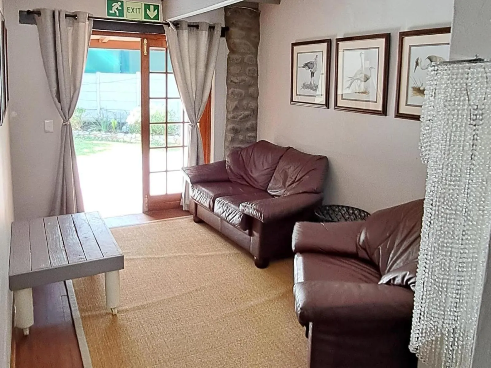 Communal lounge/ TV room in Grace Walk Guest House