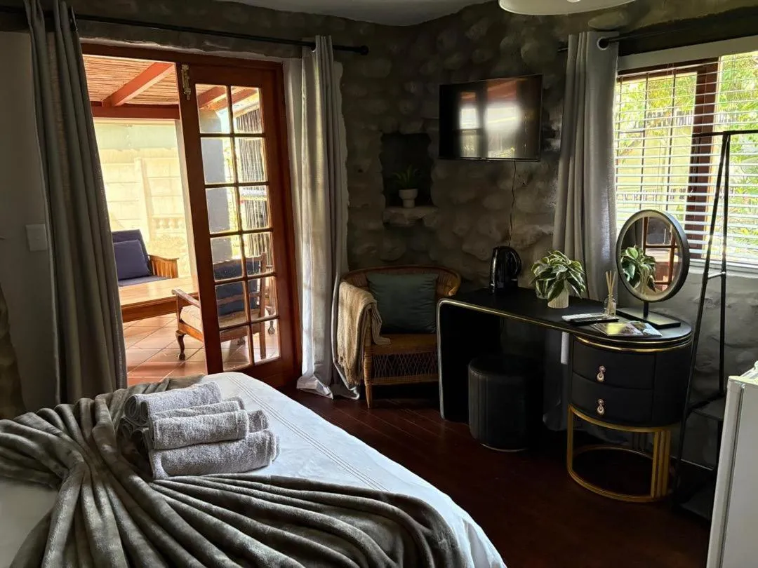 Photo of the whole room, Bed in Grace Walk Guest House