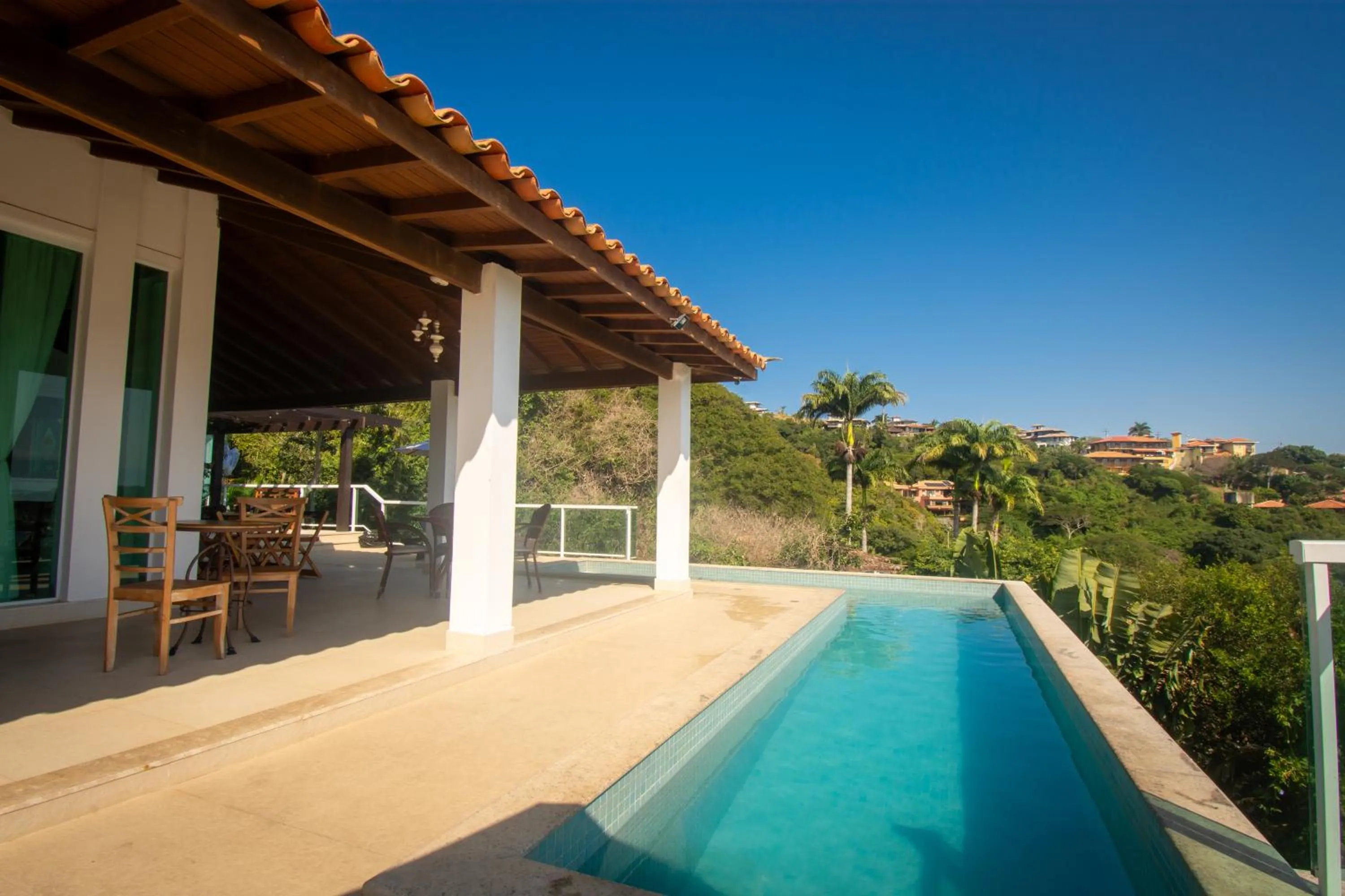 Swimming pool in Pousada Praia João Fernandes
