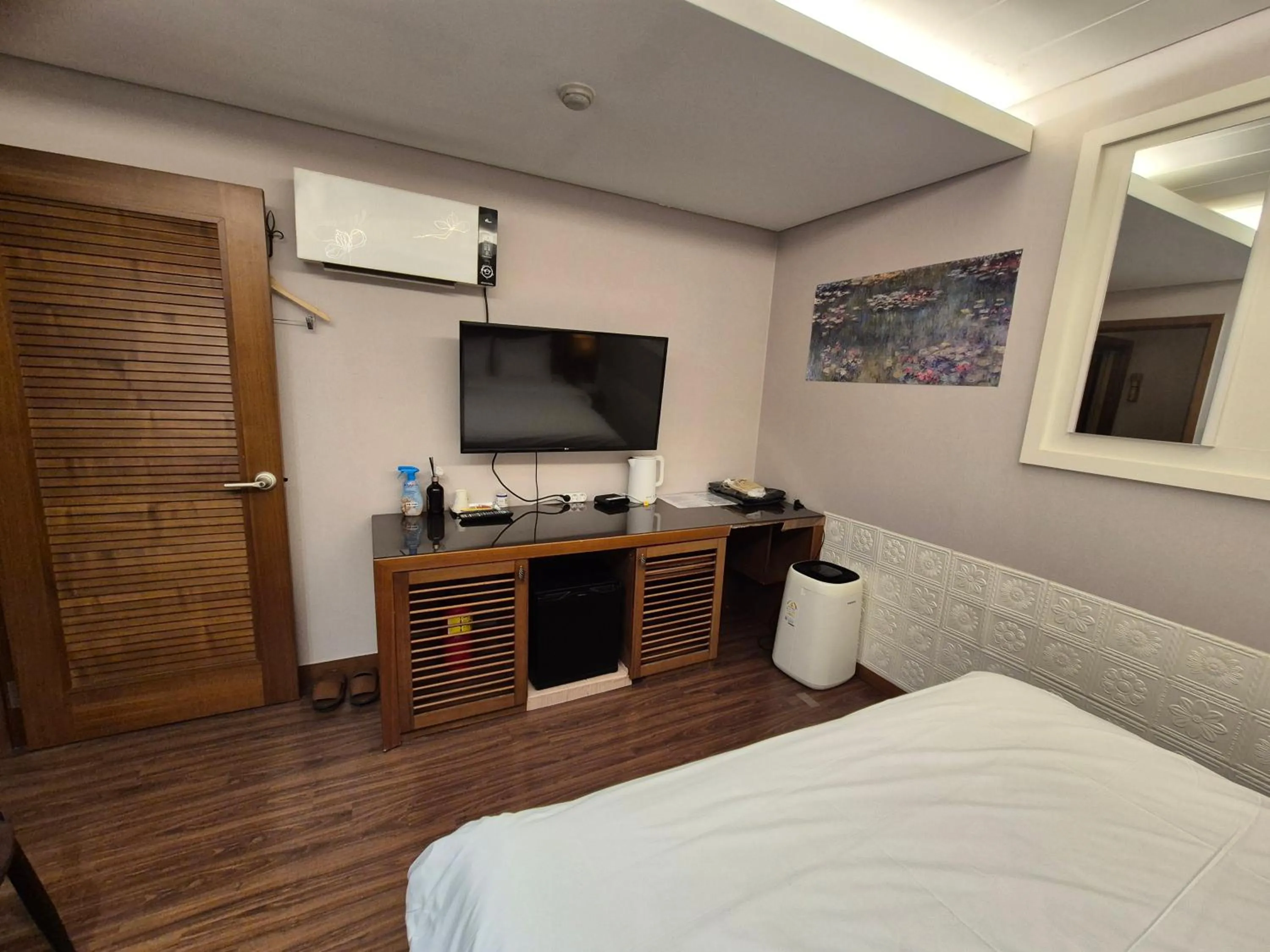 Bed in New Day Hotel Gangnam