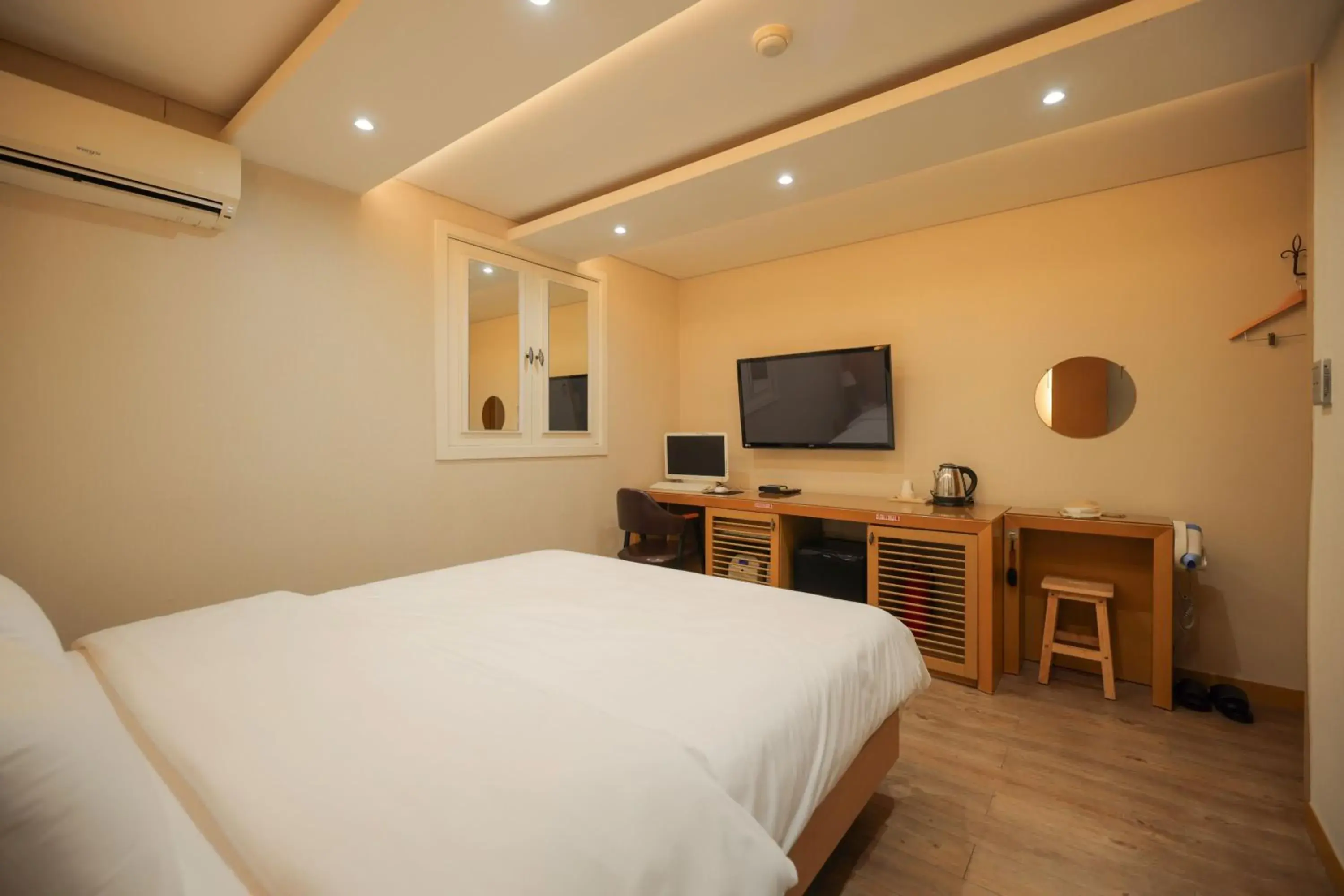 Bed in New Day Hotel Gangnam Bed in New Day Hotel Gangnam