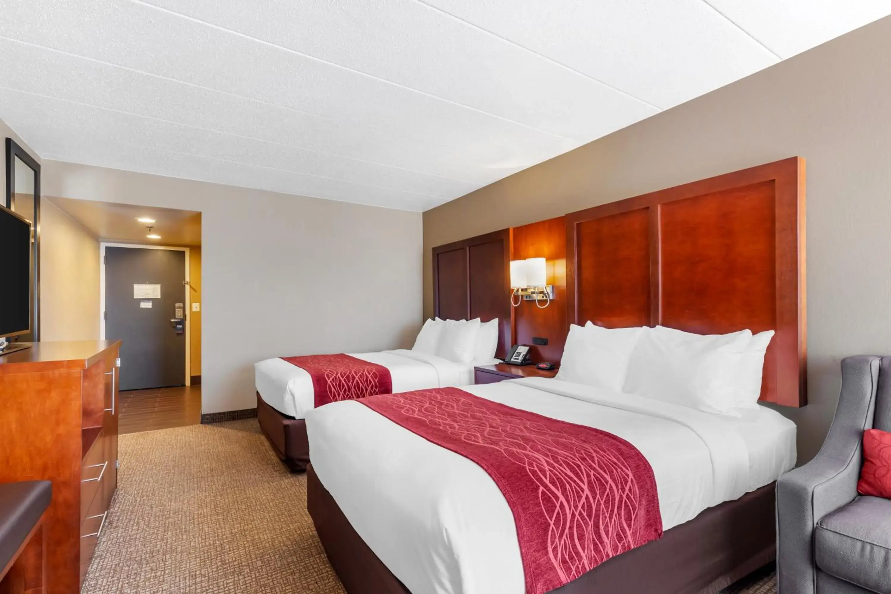 Double Room with Two Double Beds - Accessible/Non-Smoking in Comfort Inn & Suites Aberdeen Double Room with Two Double Beds - Accessible/Non-Smoking in Comfort Inn & Suites Aberdeen