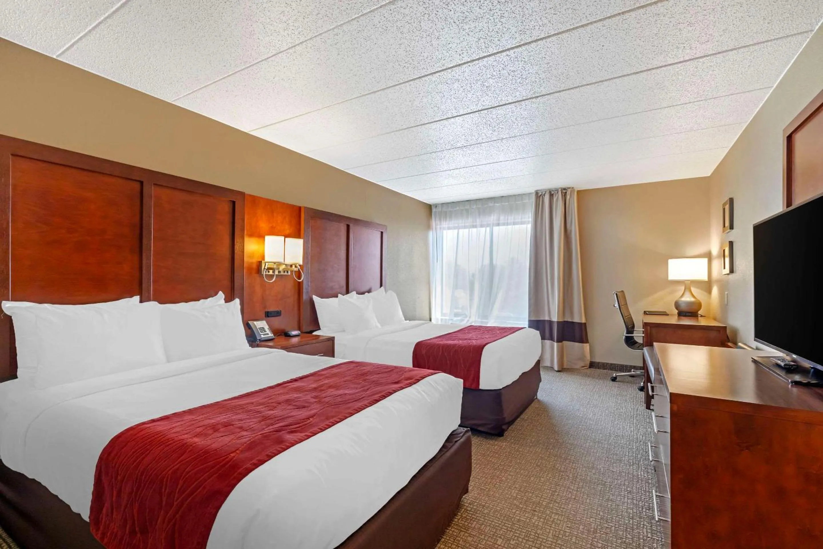 Bedroom, Bed in Comfort Inn & Suites Aberdeen