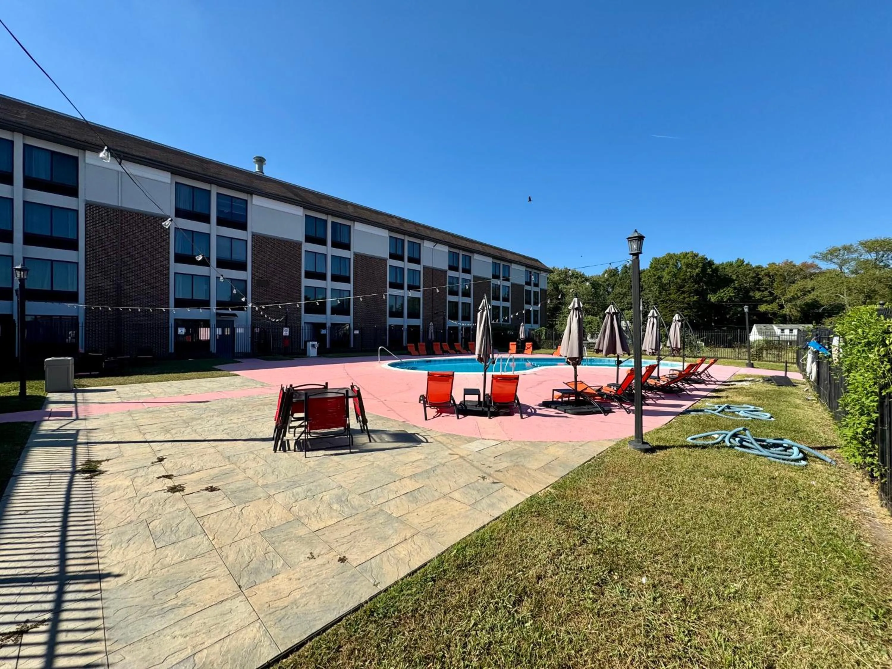 Swimming pool in Comfort Inn & Suites Aberdeen
