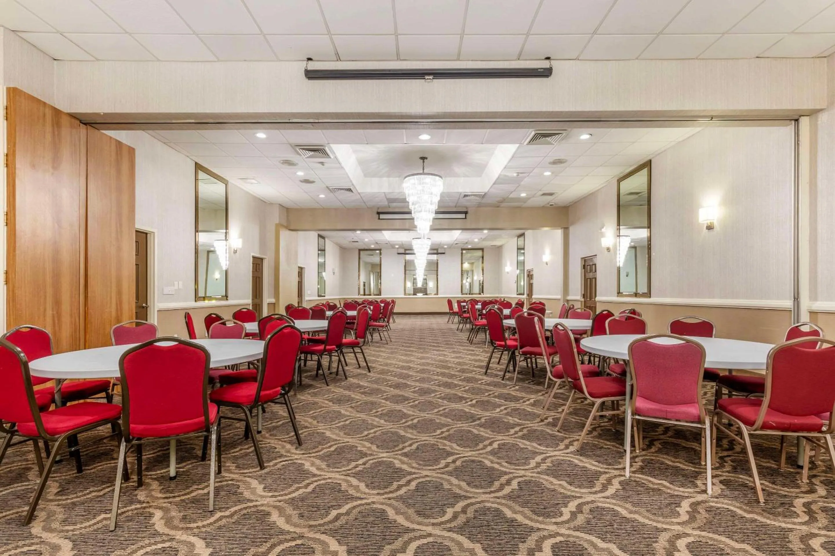 Meeting/conference room in Comfort Inn & Suites Aberdeen