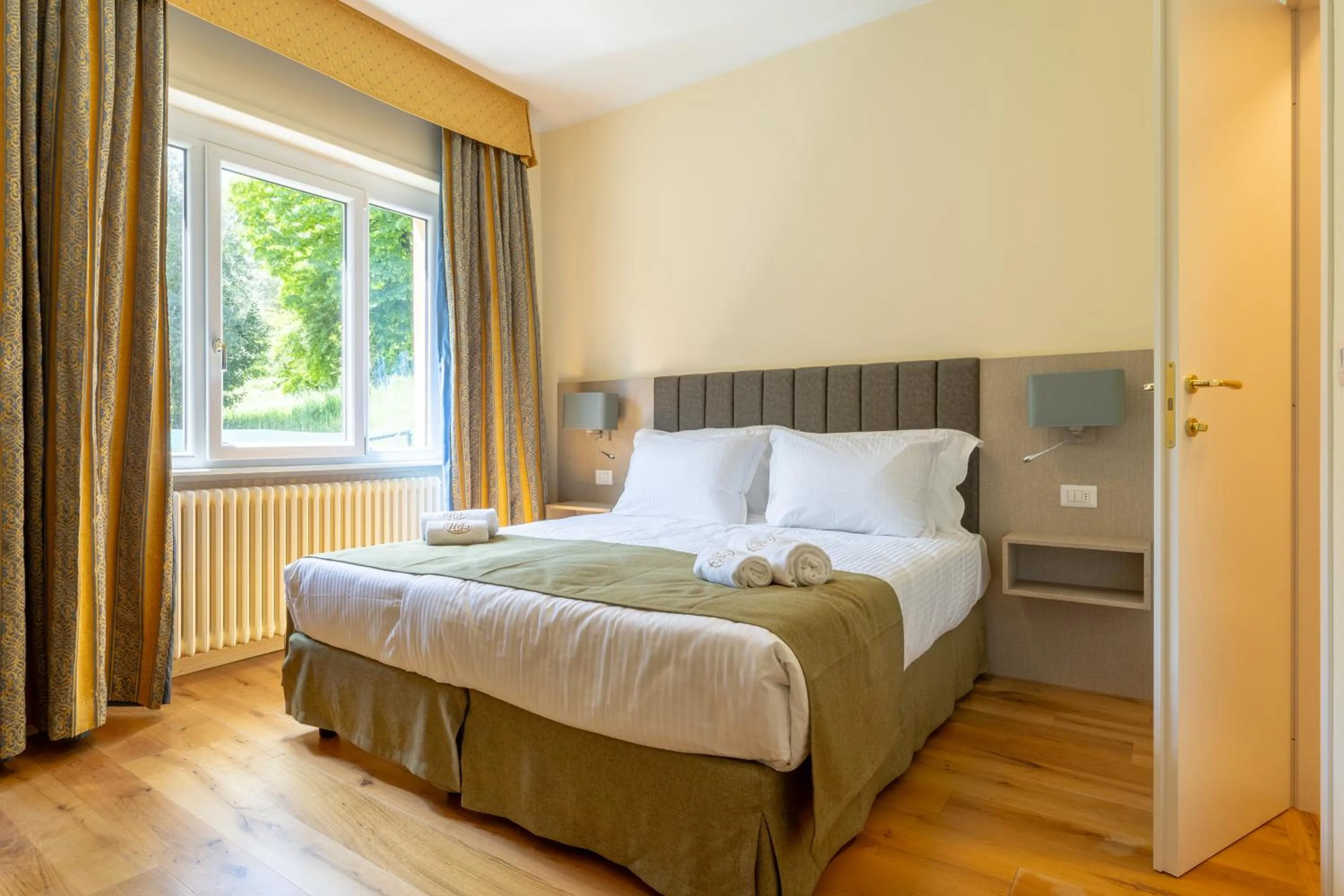 Bedroom, Bed in Albergo Villa Edy