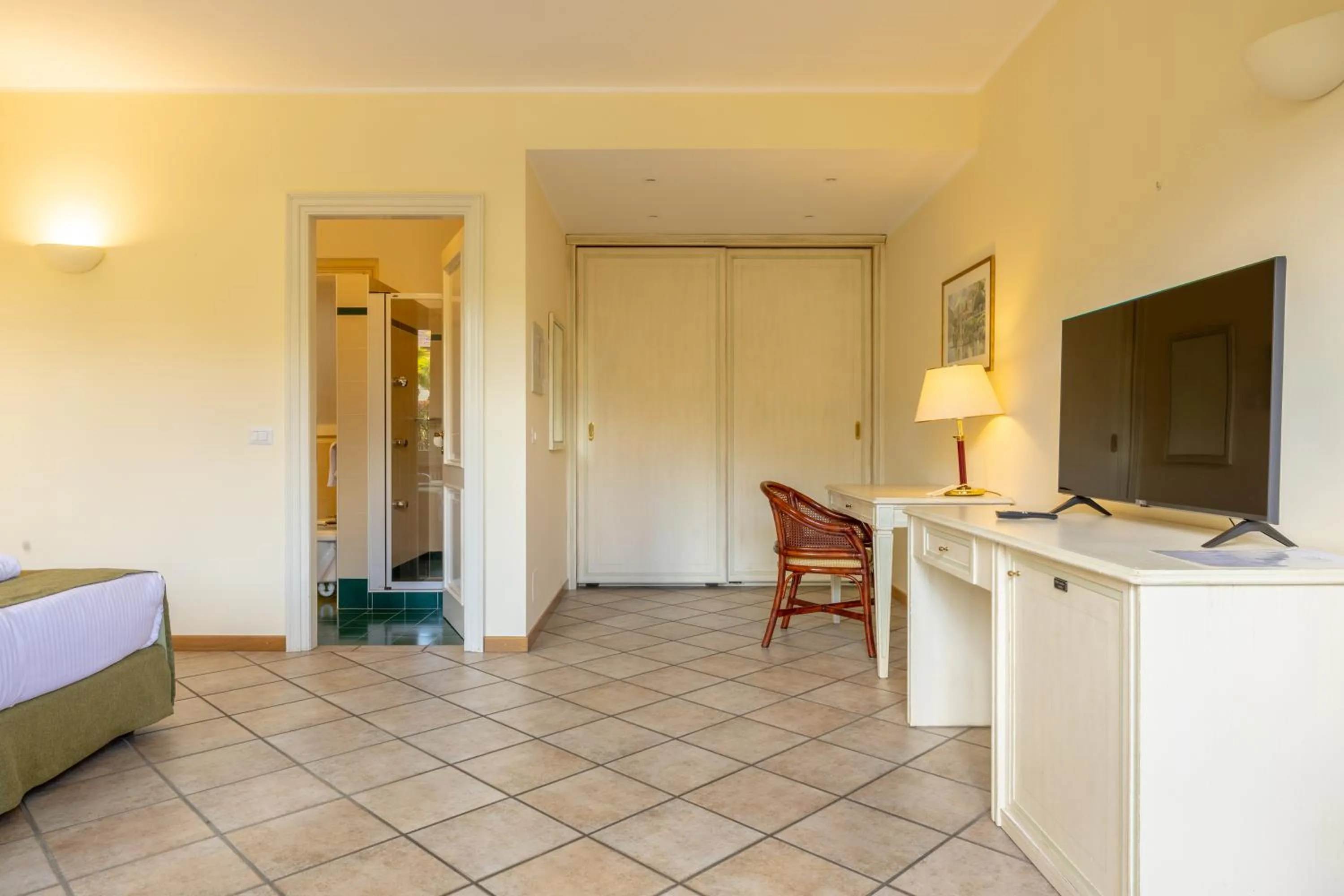 Bedroom, Bed in Albergo Villa Edy