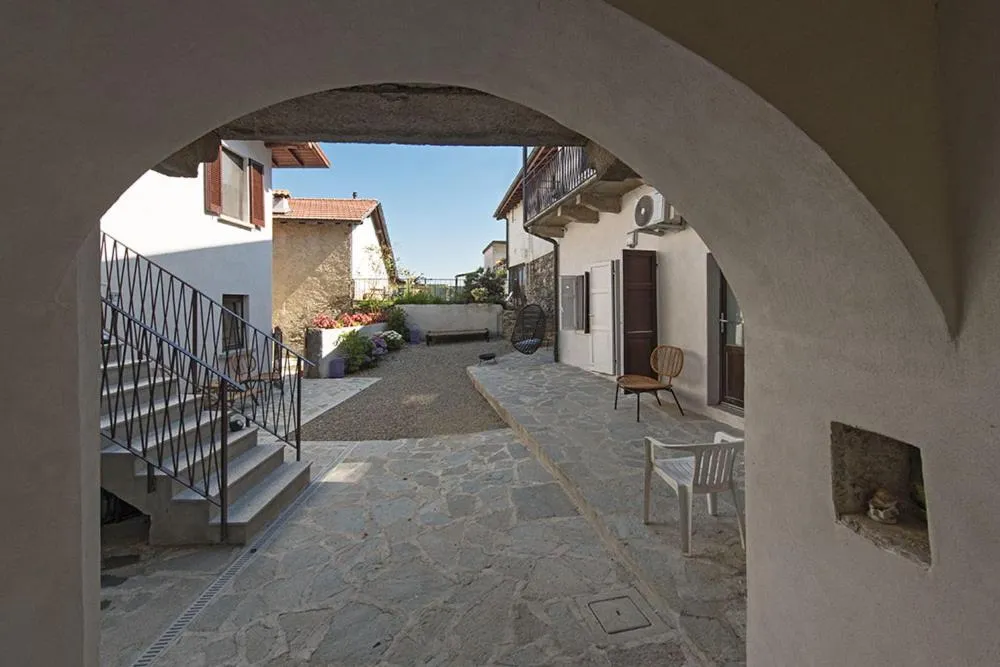 Stresa Complex LevOasi