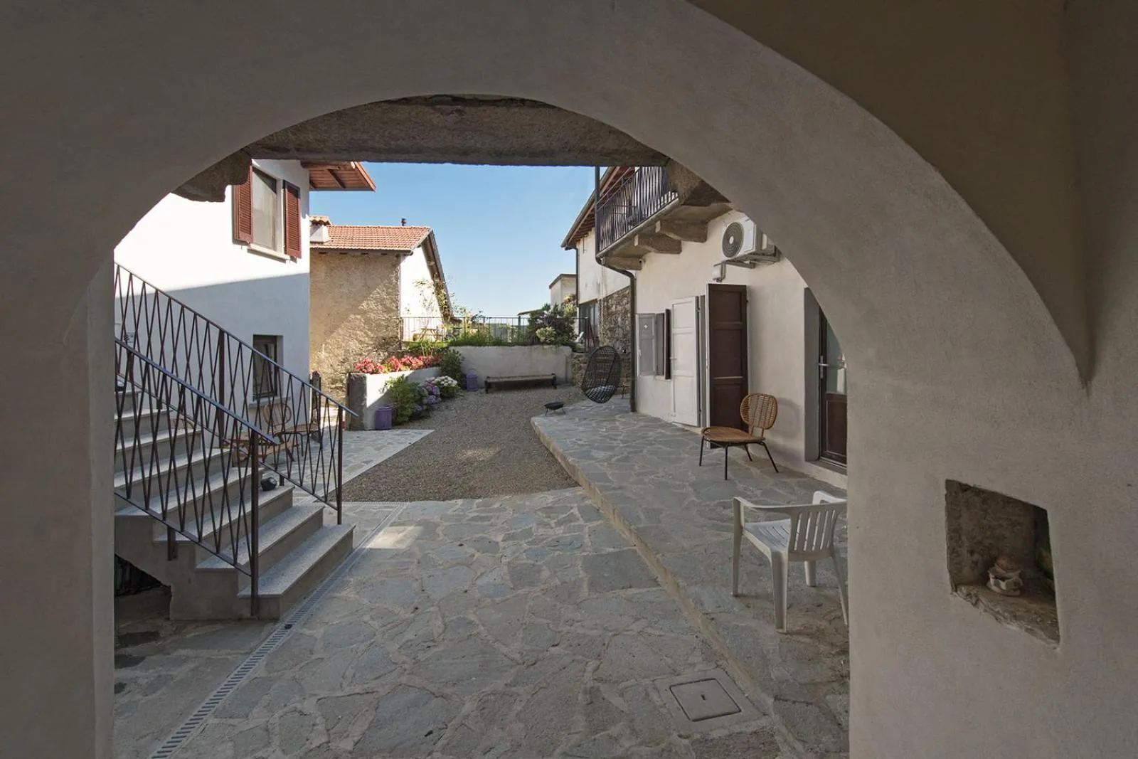 Stresa Complex LevOasi