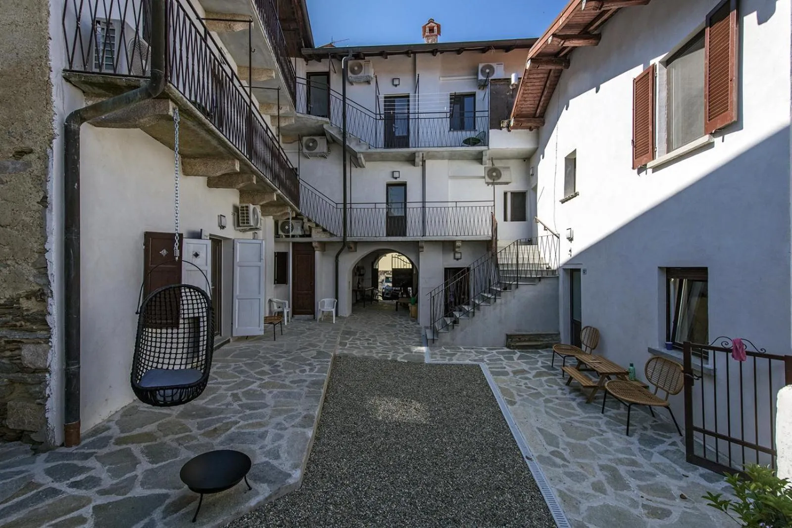 Stresa Complex LevOasi