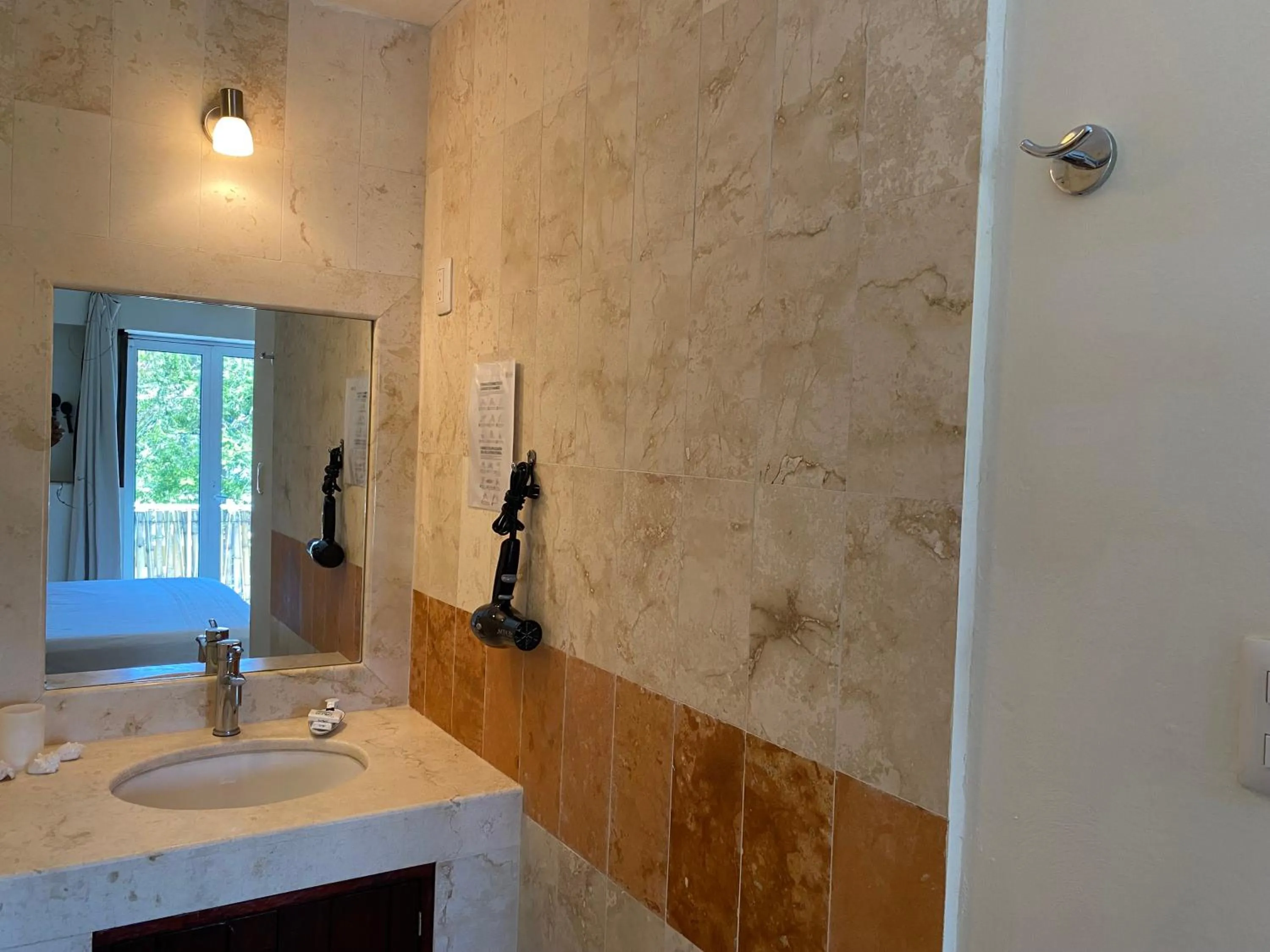 Bathroom in Hotel La Piazzetta