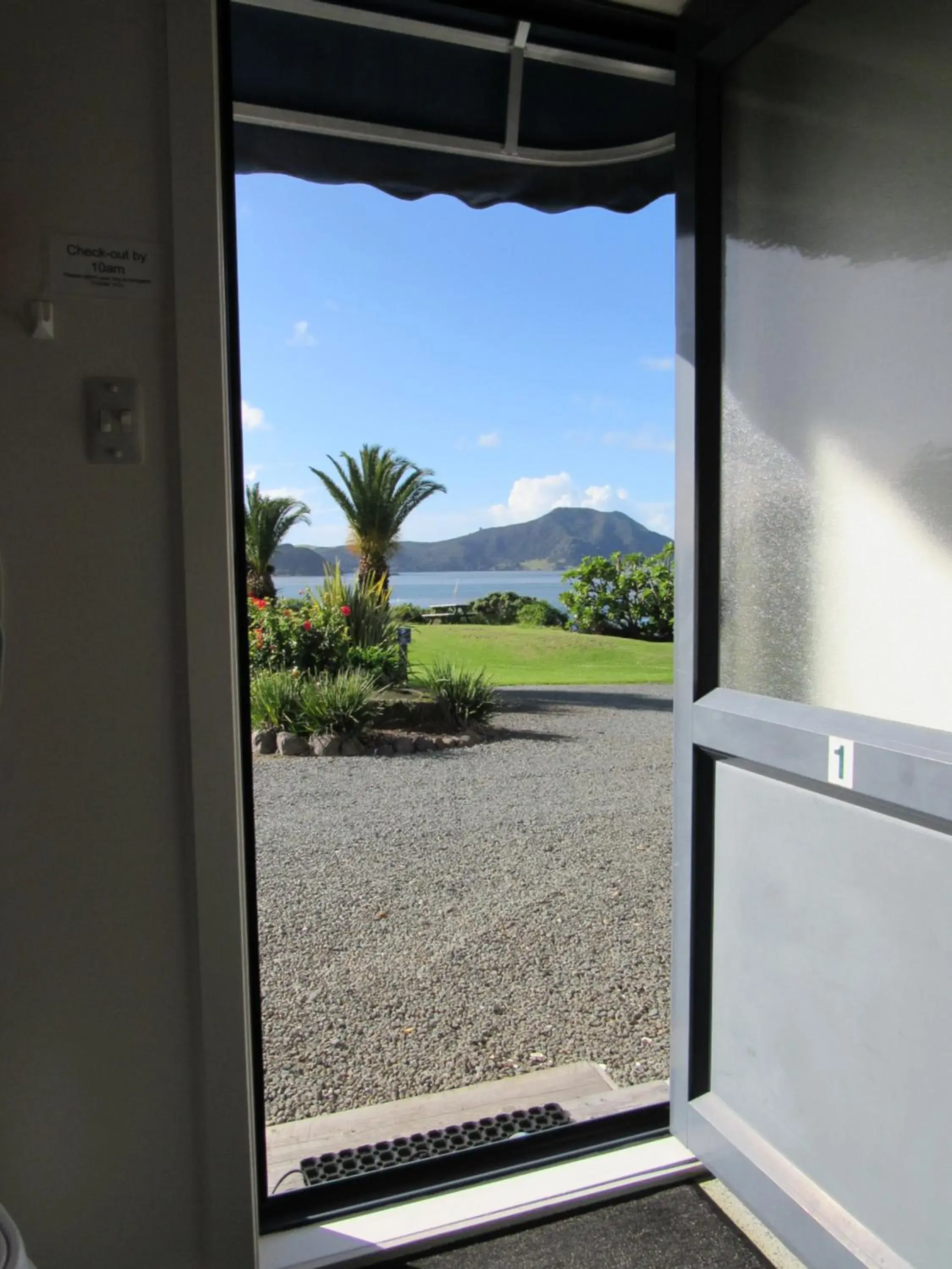 Family Room with Private Bathroom in Pukenui Lodge Motel Family Room with Private Bathroom in Pukenui Lodge Motel