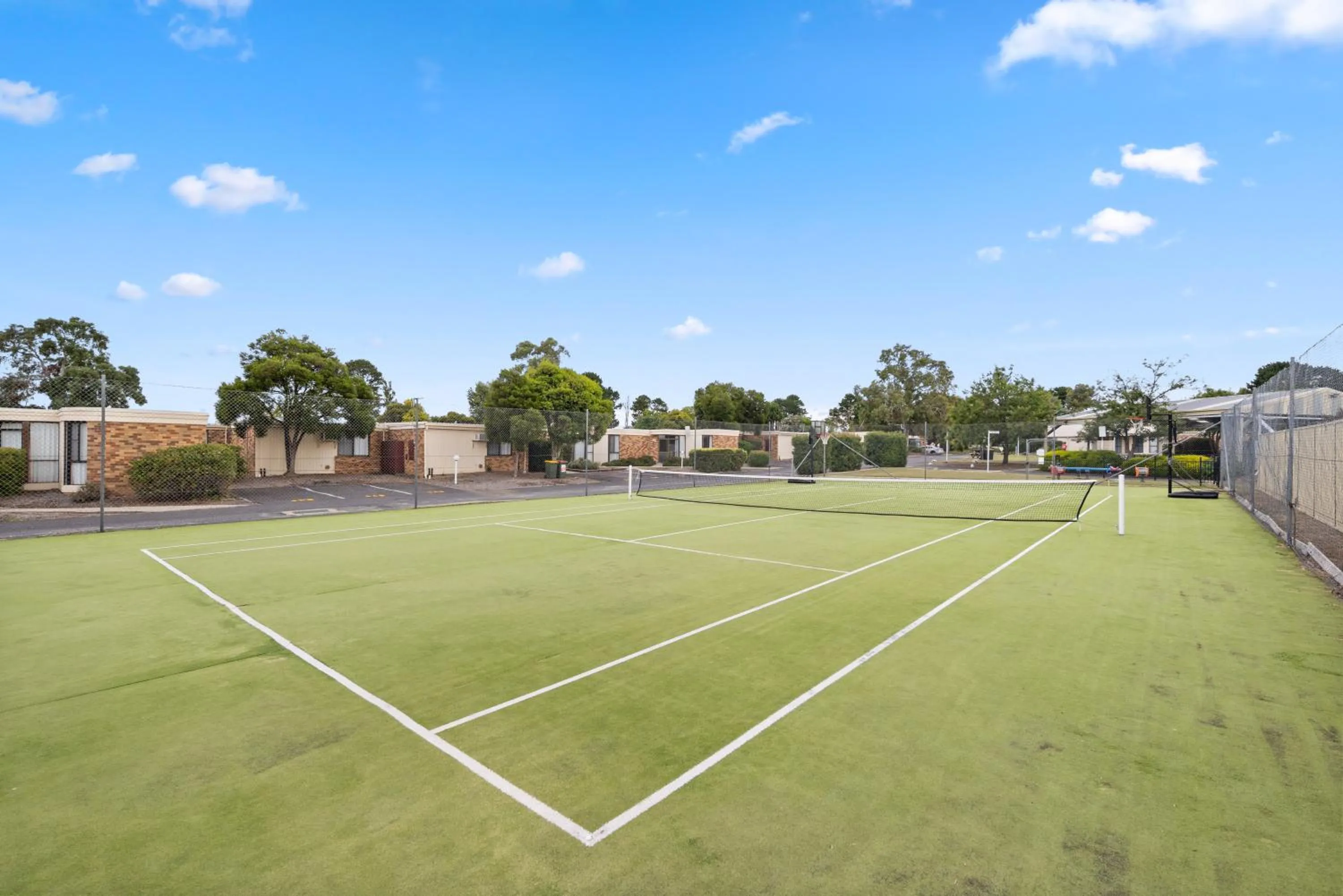 Tennis court in Sundown Villas