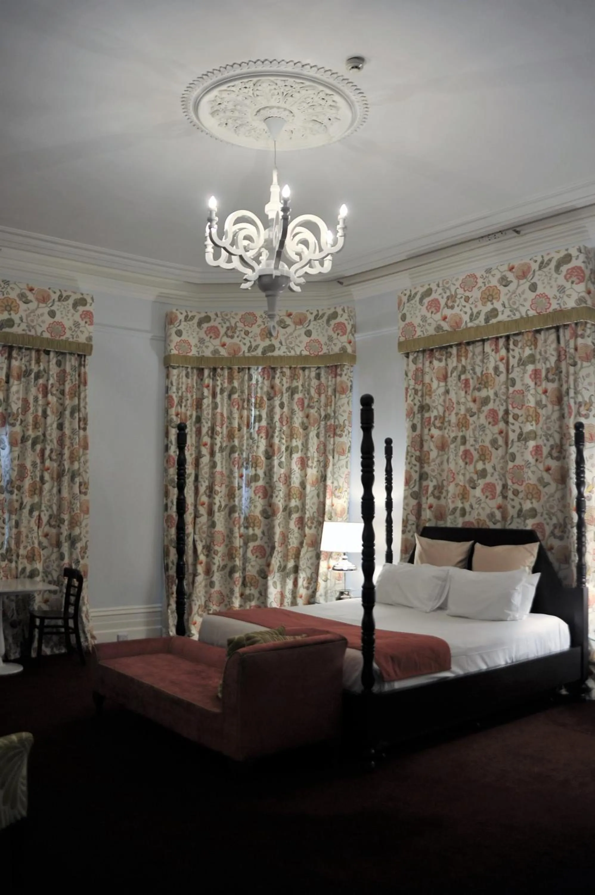 Bed in Largs Pier Hotel