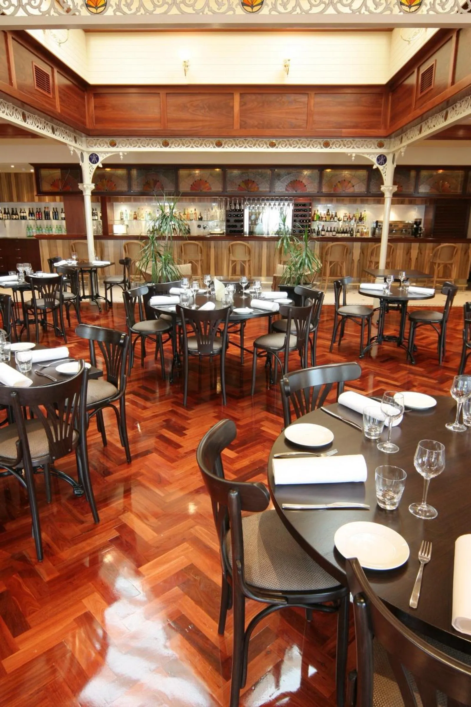 Restaurant/places to eat in Largs Pier Hotel