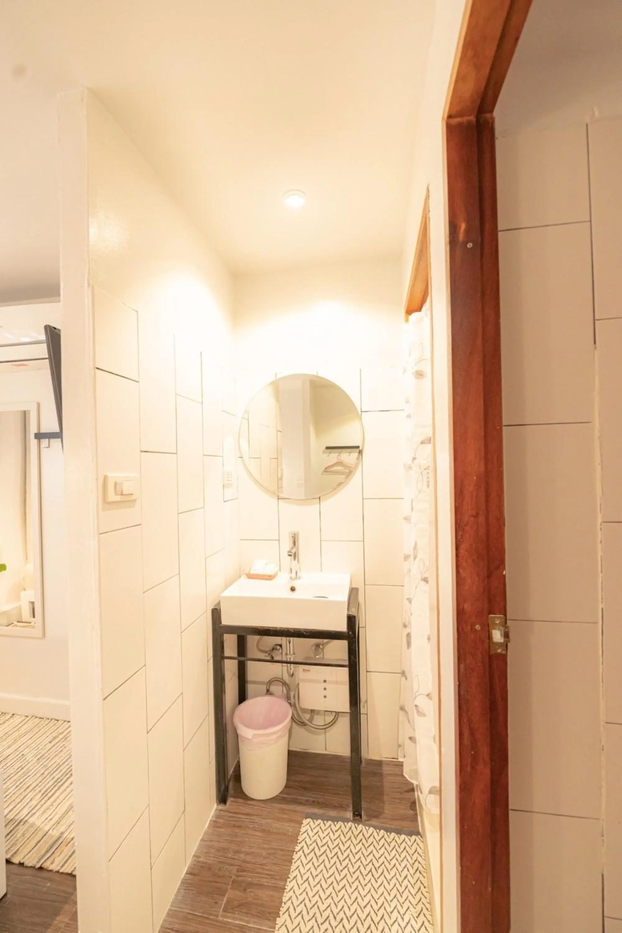 Bathroom in Oon Poshtel x Cafe