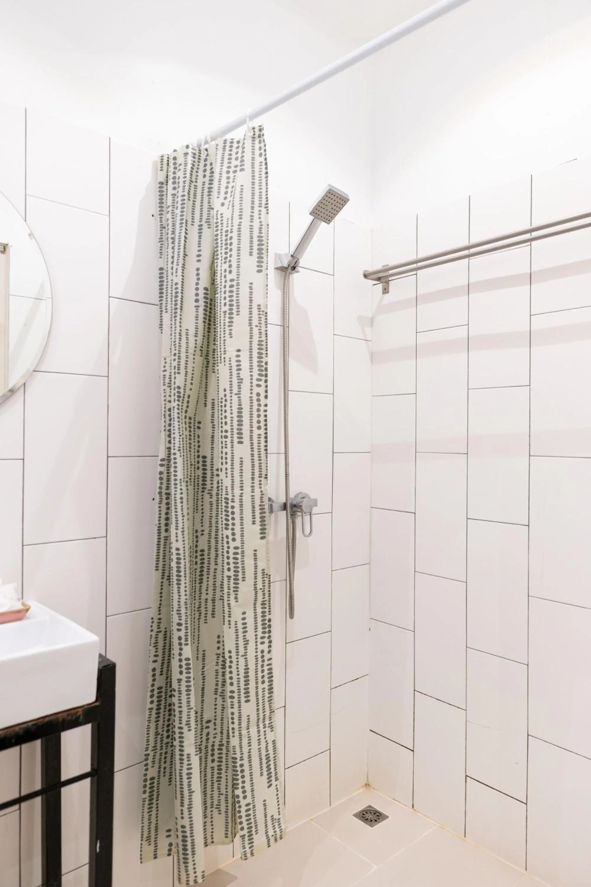 Bathroom in Oon Poshtel x Cafe