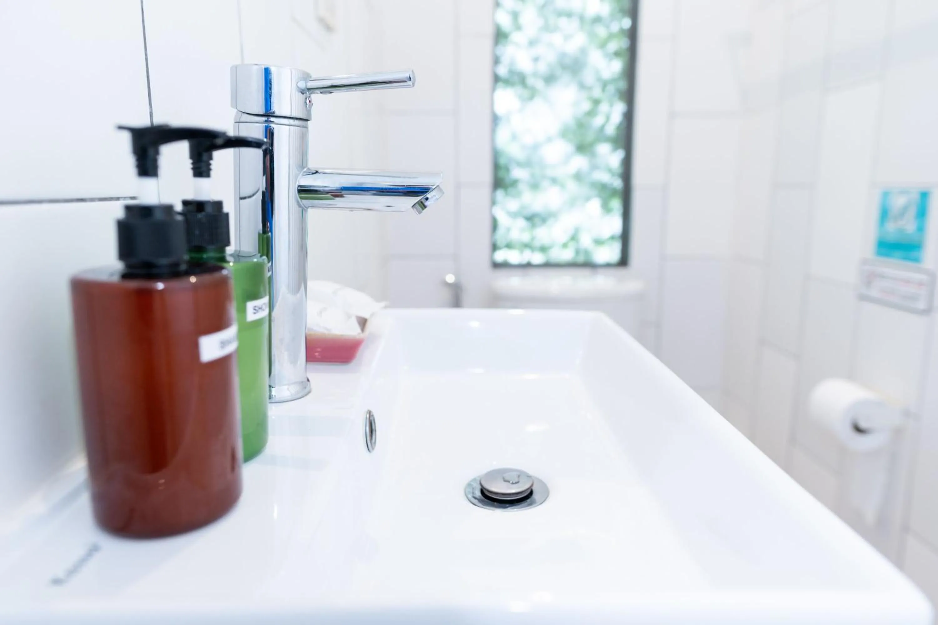 Bathroom in Oon Poshtel x Cafe