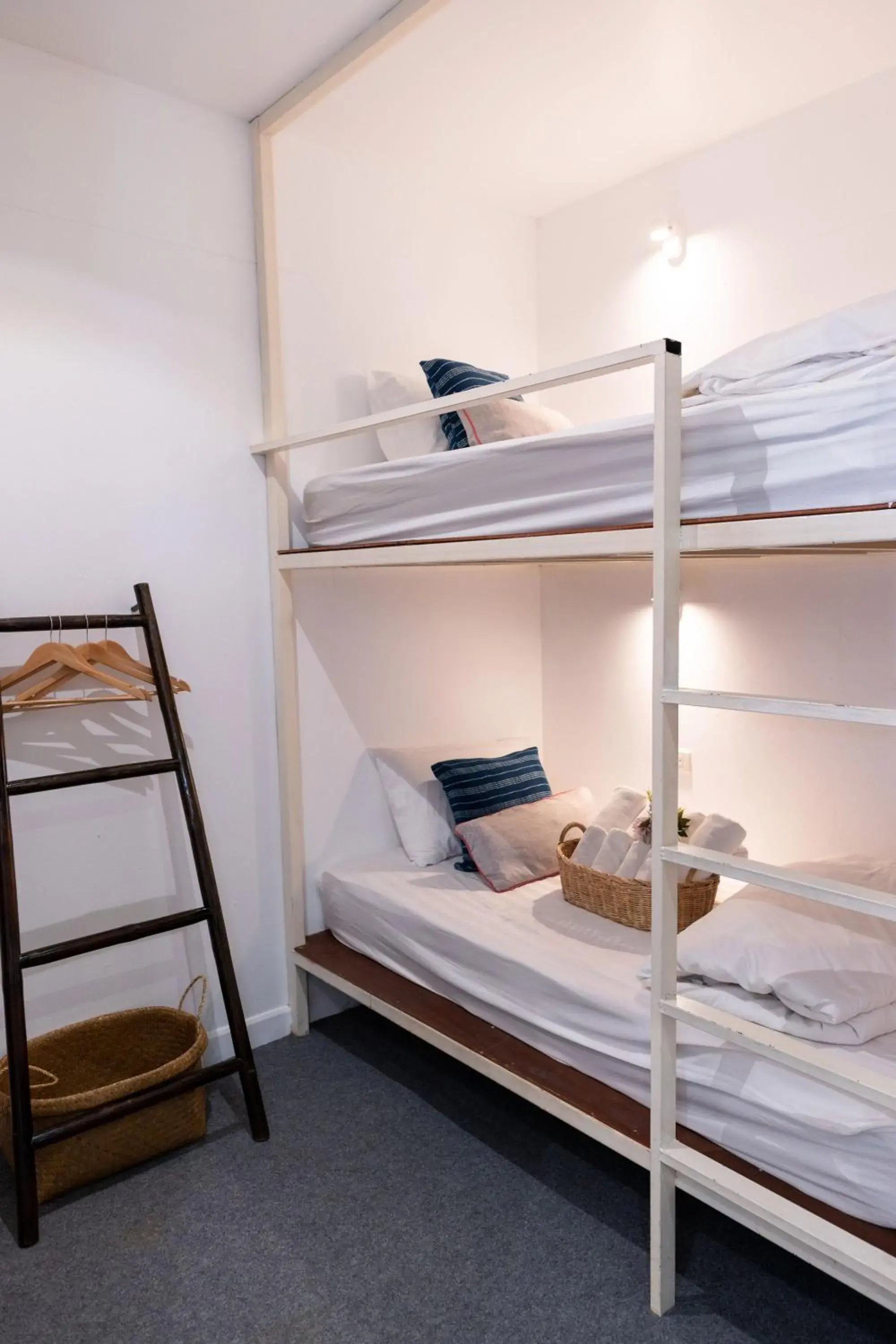 bunk bed, Bed in Oon Poshtel x Cafe bunk bed, Bed in Oon Poshtel x Cafe