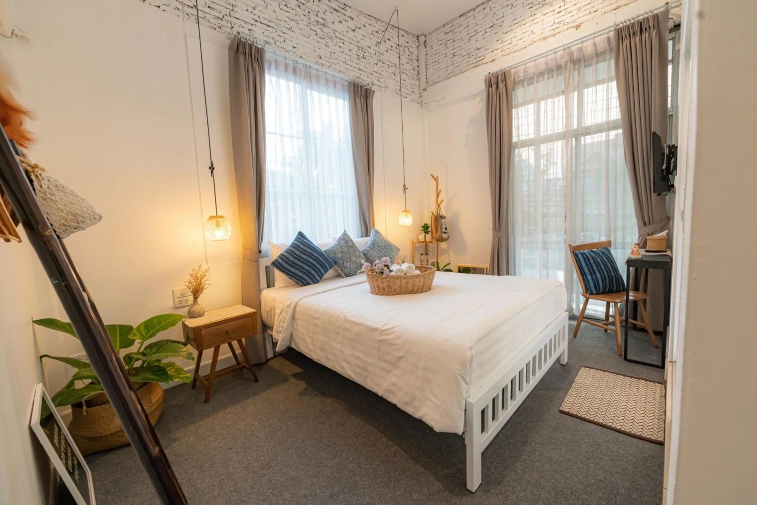 Bedroom, Bed in Oon Poshtel x Cafe