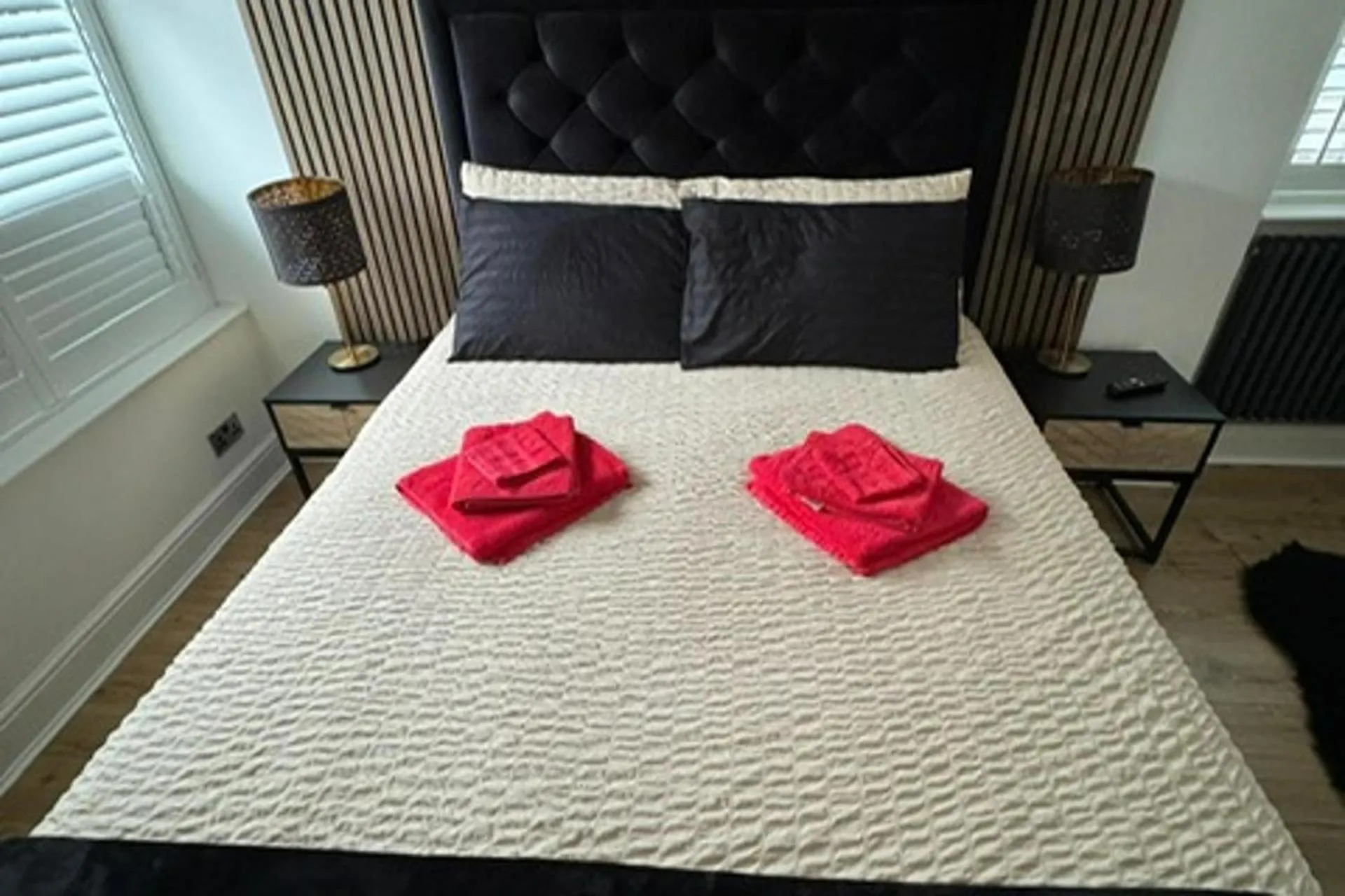 Bed in Clapham 3-Bed Flat Sleeps 6 with Free Parking