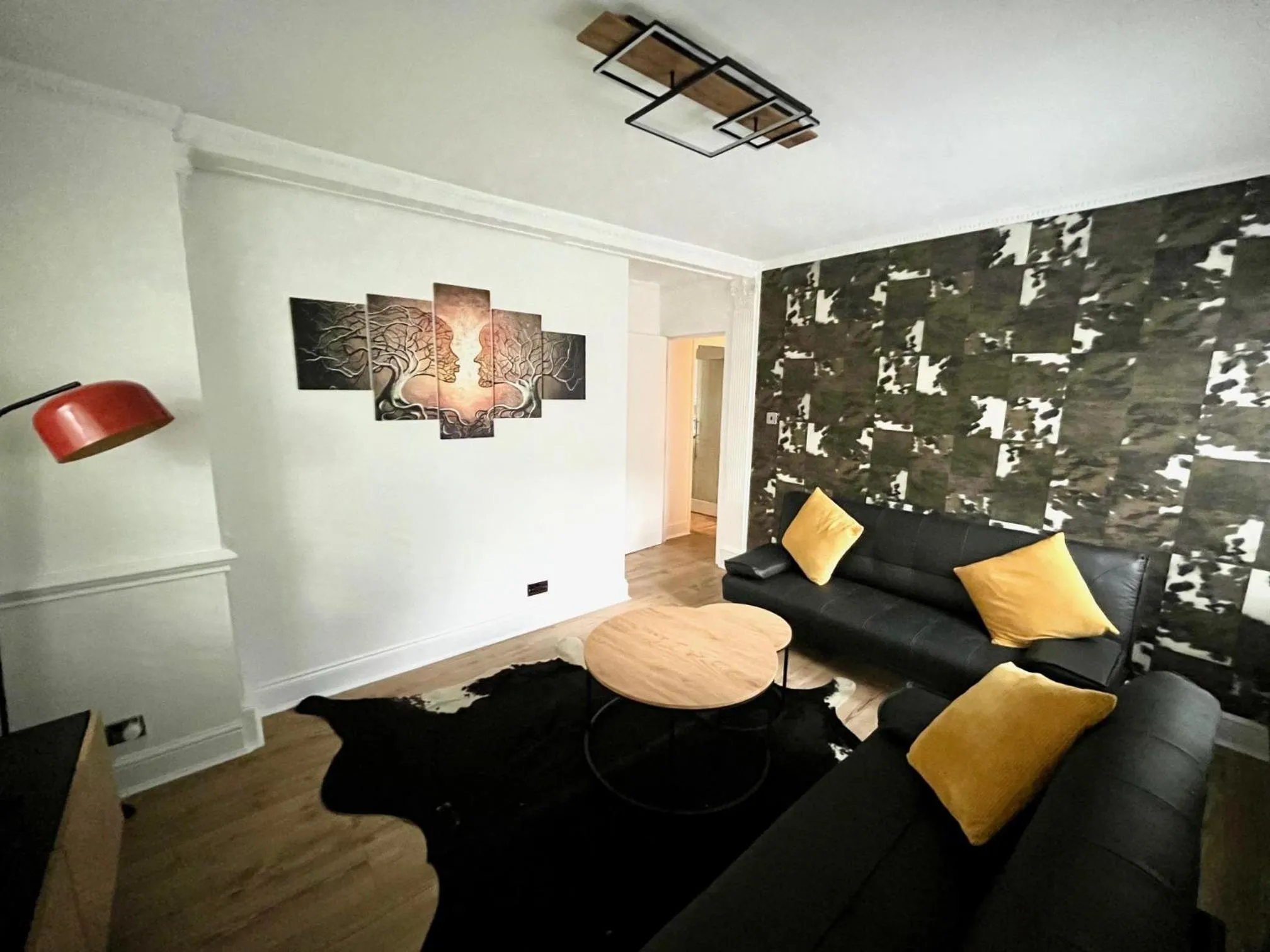 Clapham 3-Bed Flat Sleeps 6 with Free Parking