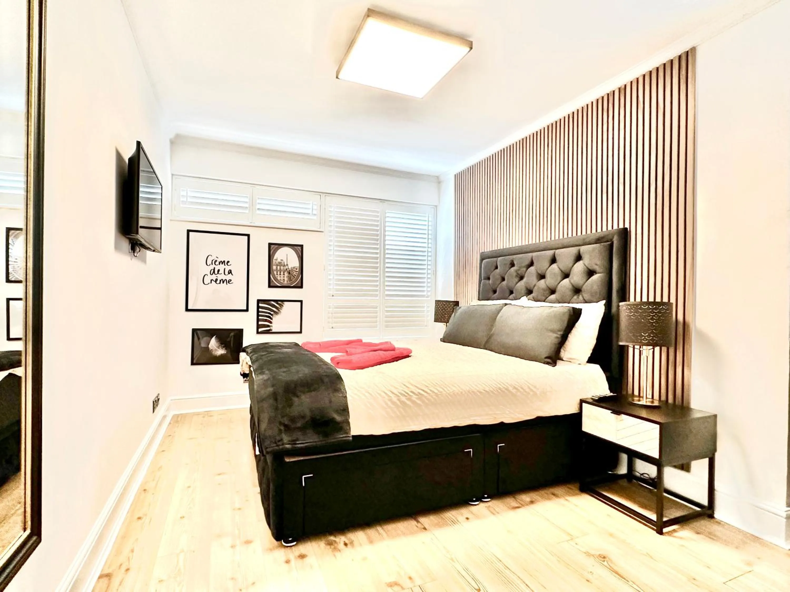 Bed in Clapham 3-Bed Flat Sleeps 6 with Free Parking