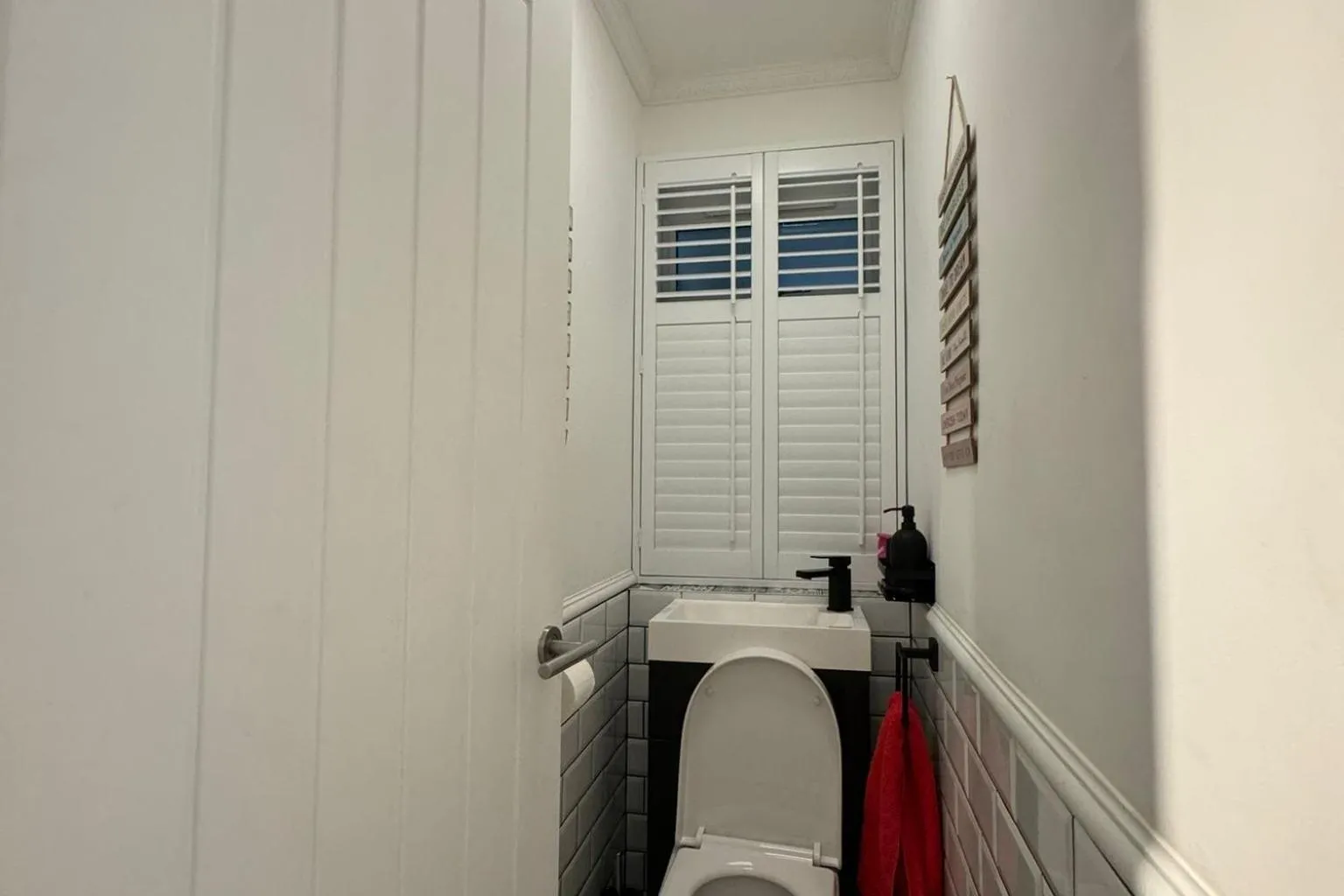 Clapham 3-Bed Flat Sleeps 6 with Free Parking