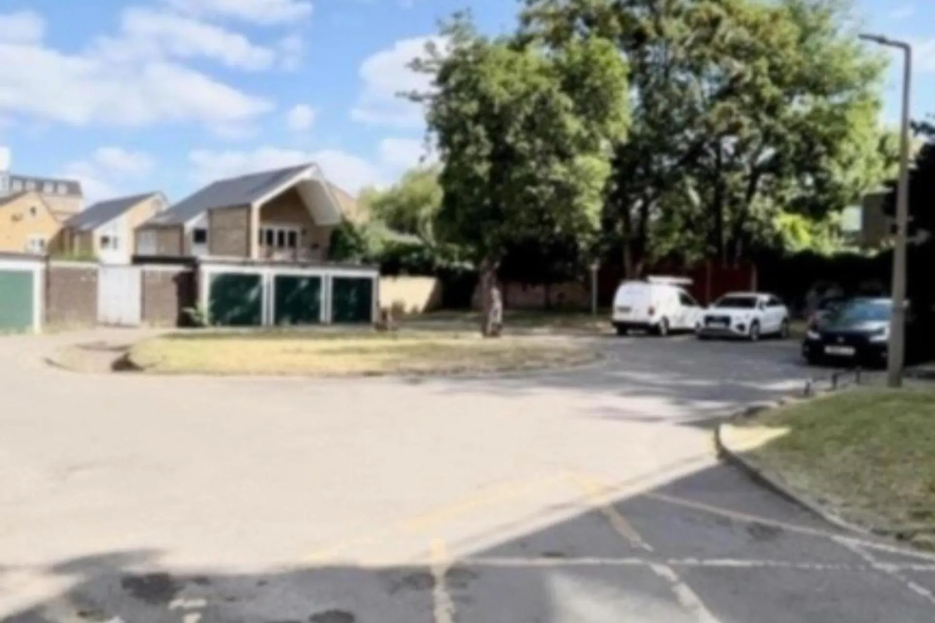 Clapham 3-Bed Flat Sleeps 6 with Free Parking