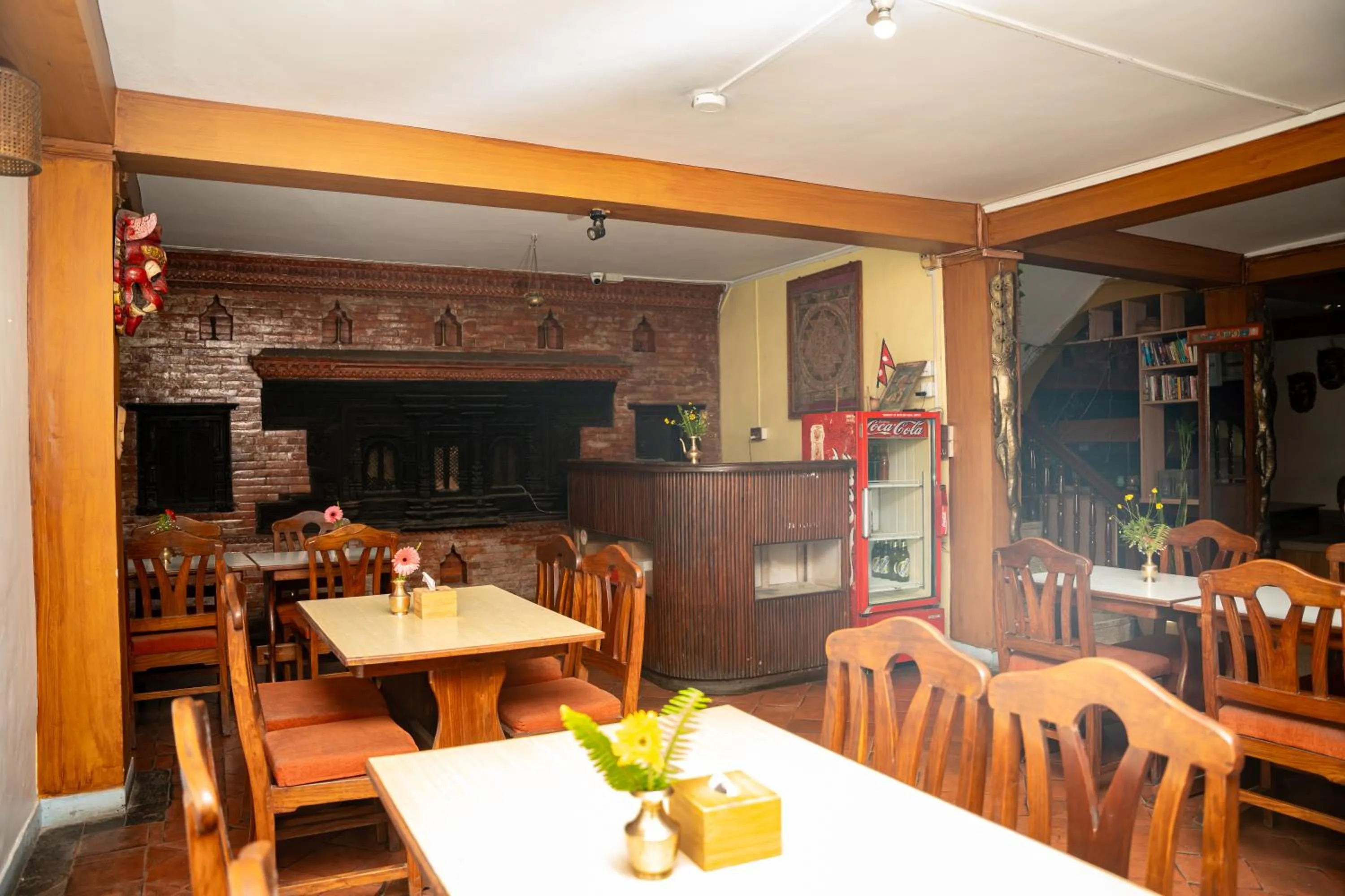 Restaurant/places to eat in Golden Gate Guest House