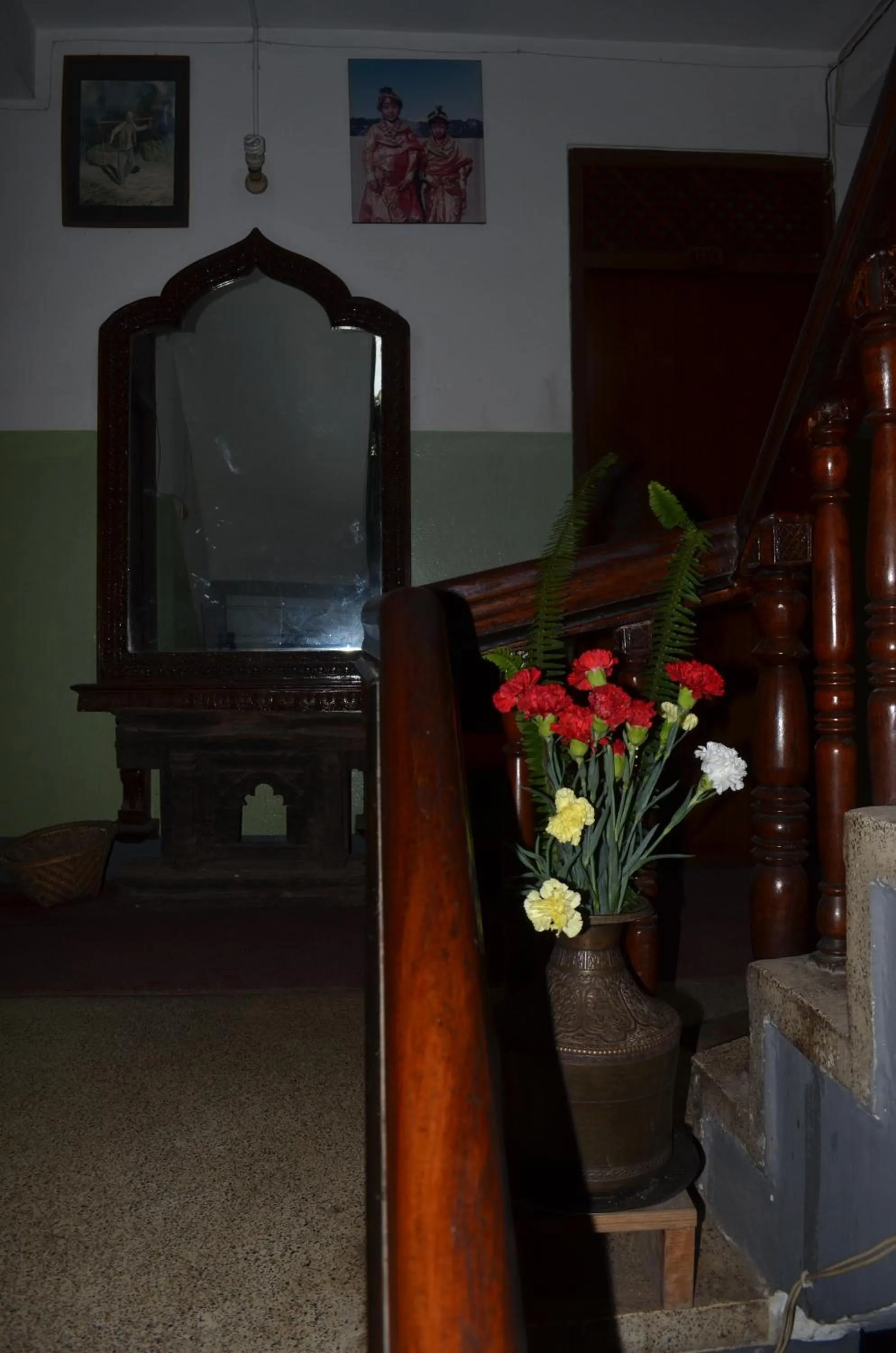 Communal lounge/ TV room in Golden Gate Guest House