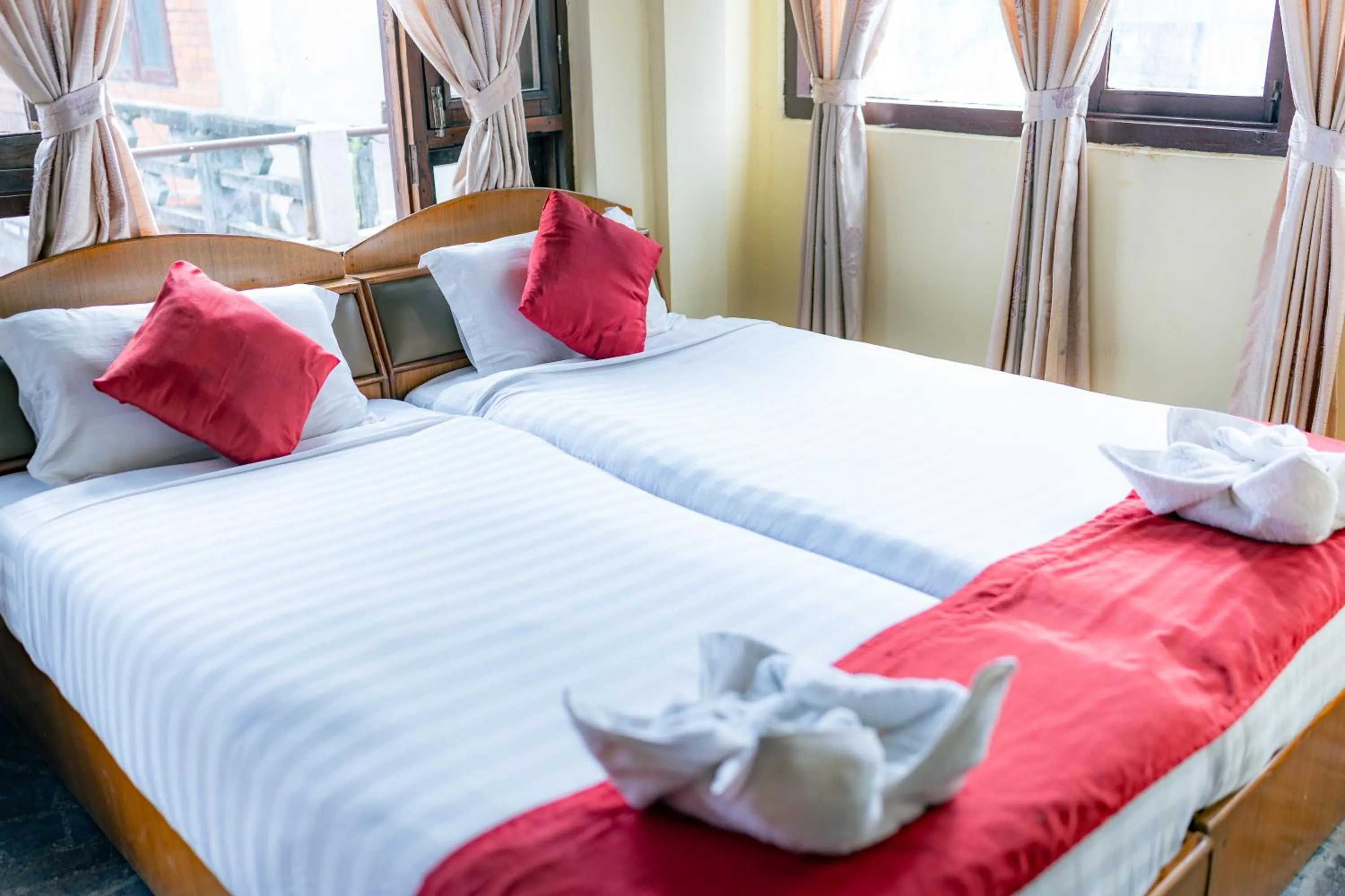 Bed in Golden Gate Guest House