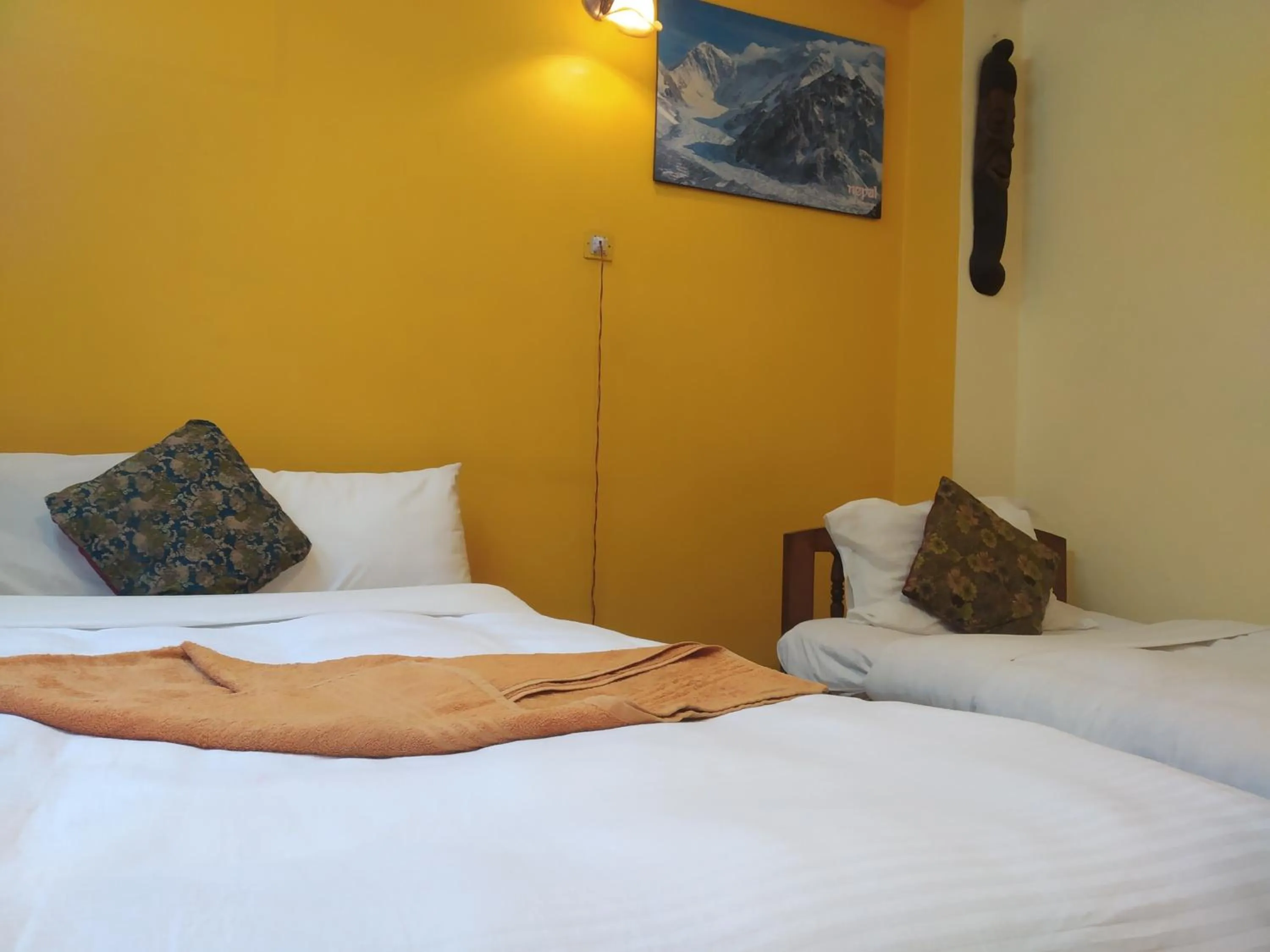 Bed in Golden Gate Guest House