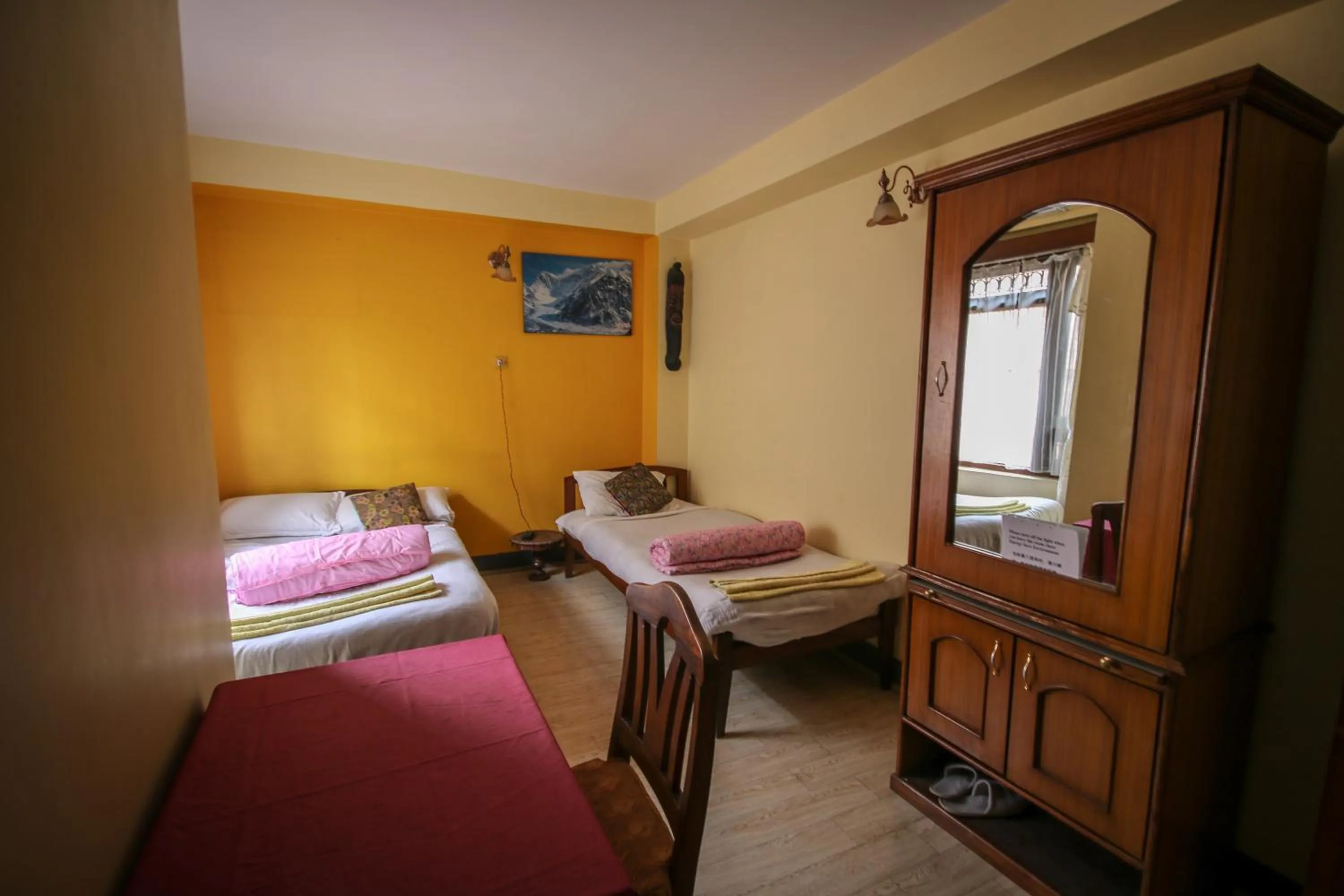 Photo of the whole room, Bed in Golden Gate Guest House