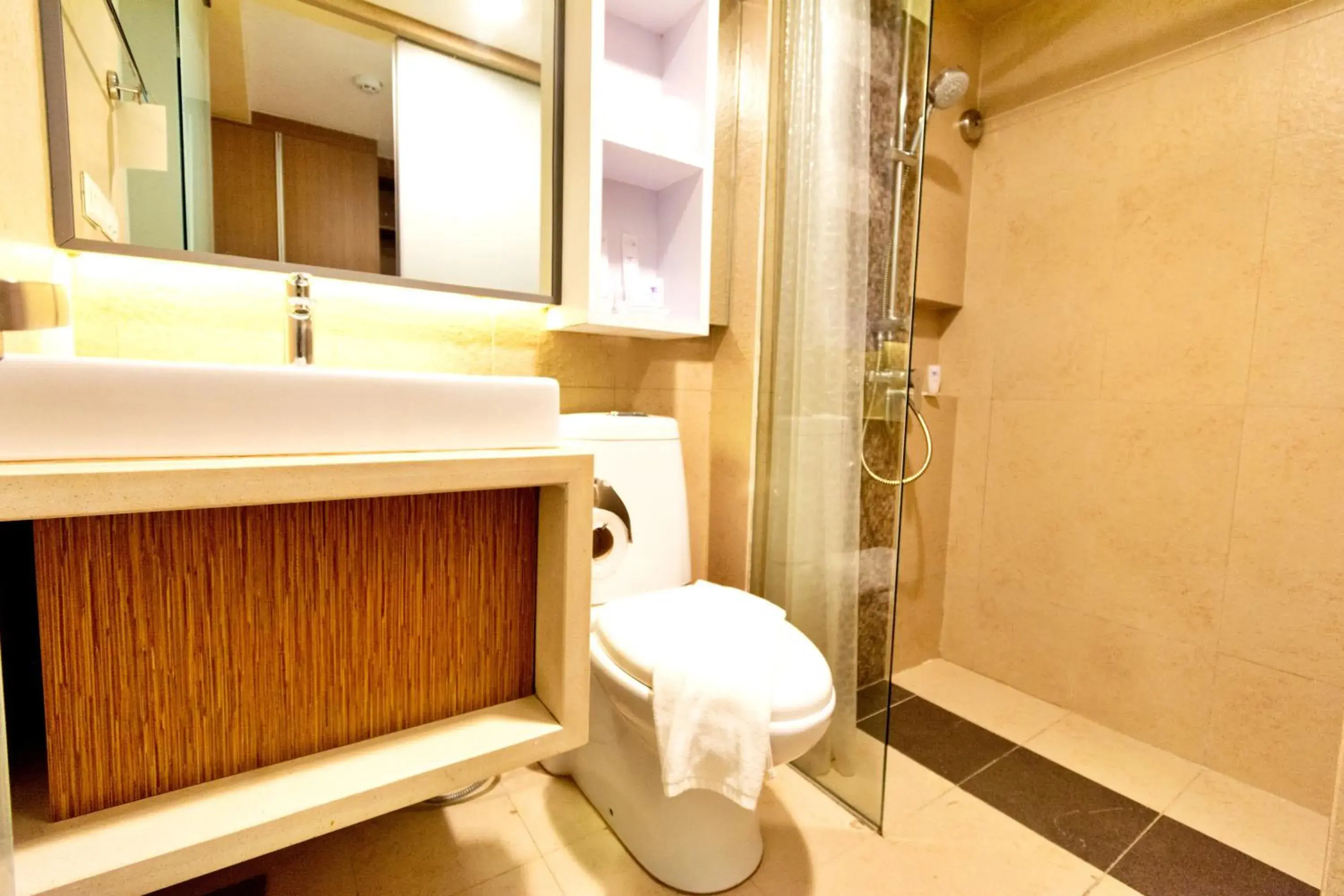 Bathroom in Ferra Premier by JG Bathroom in Ferra Premier by JG