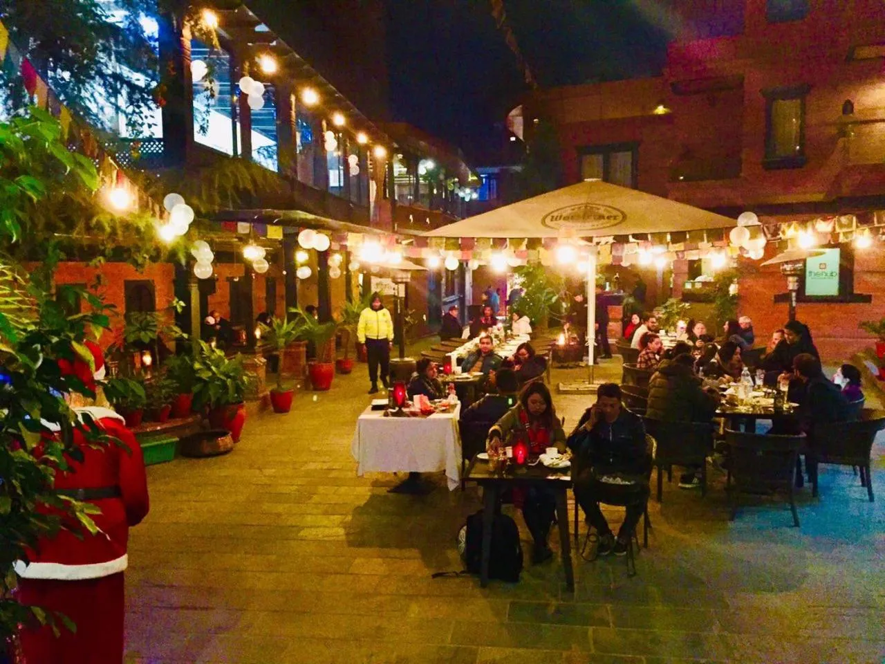 Restaurant/places to eat in Dalai-La Boutique Hotel