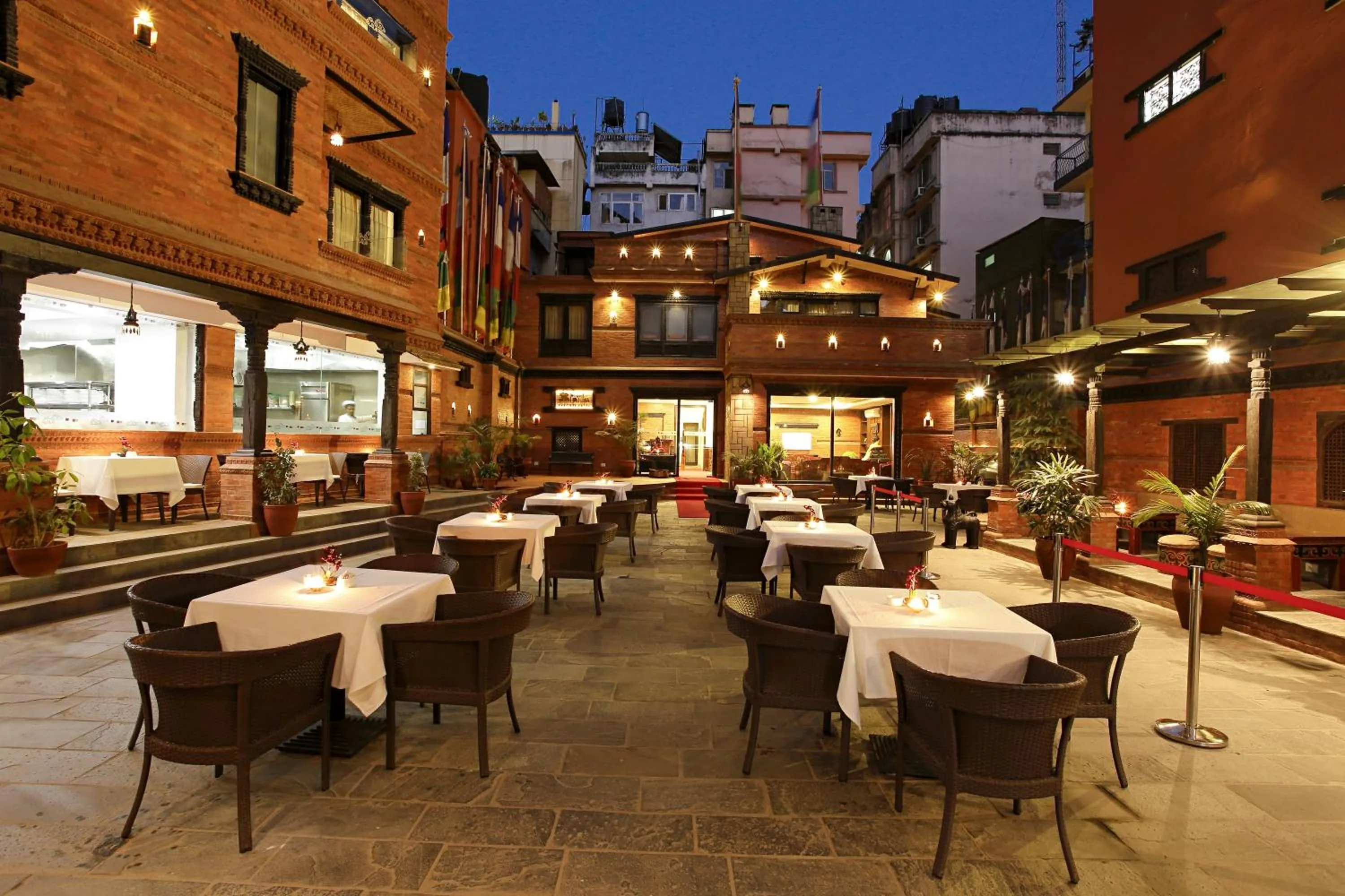 Restaurant/places to eat in Dalai-La Boutique Hotel