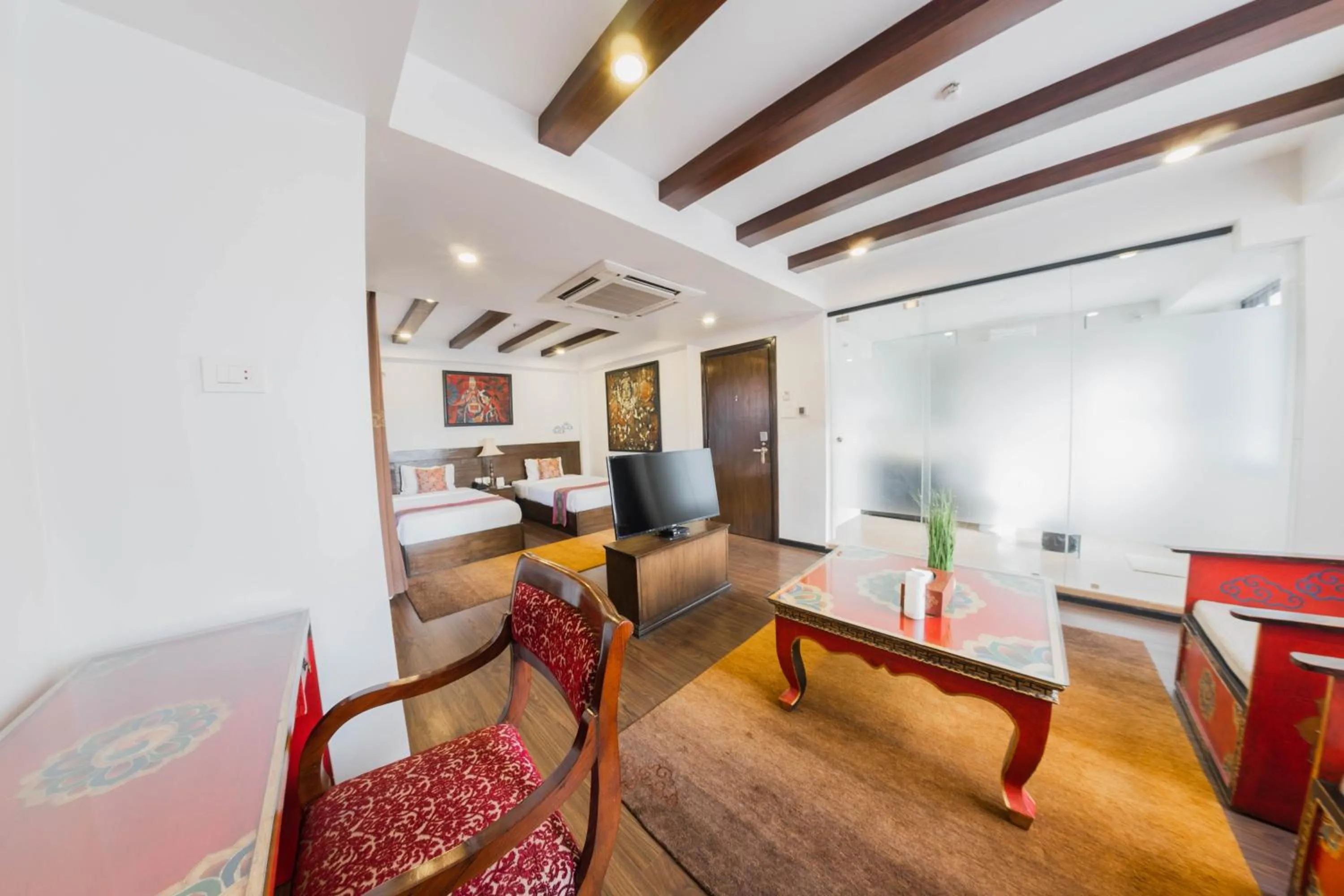 TV and multimedia in Dalai-La Boutique Hotel