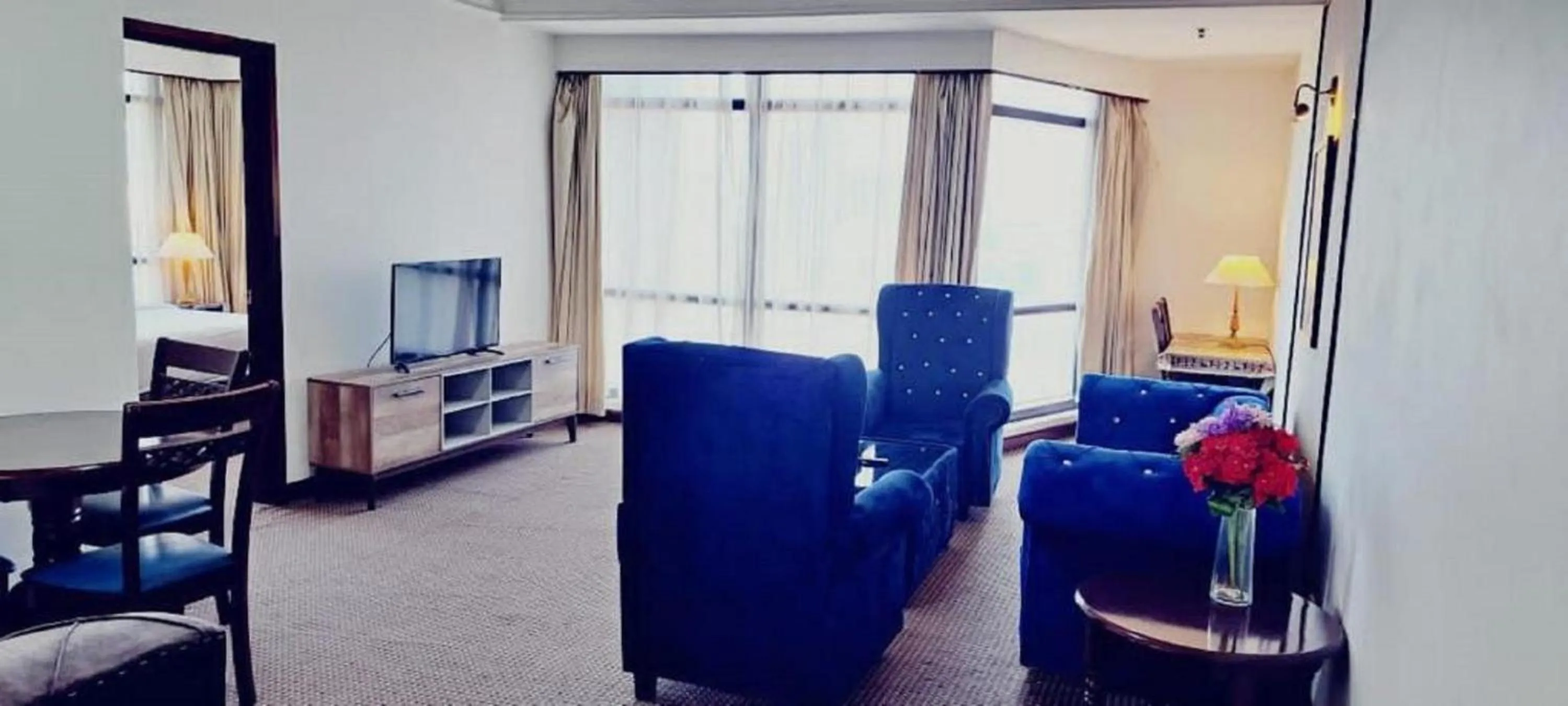 TV and multimedia in Kl urban suite times Square